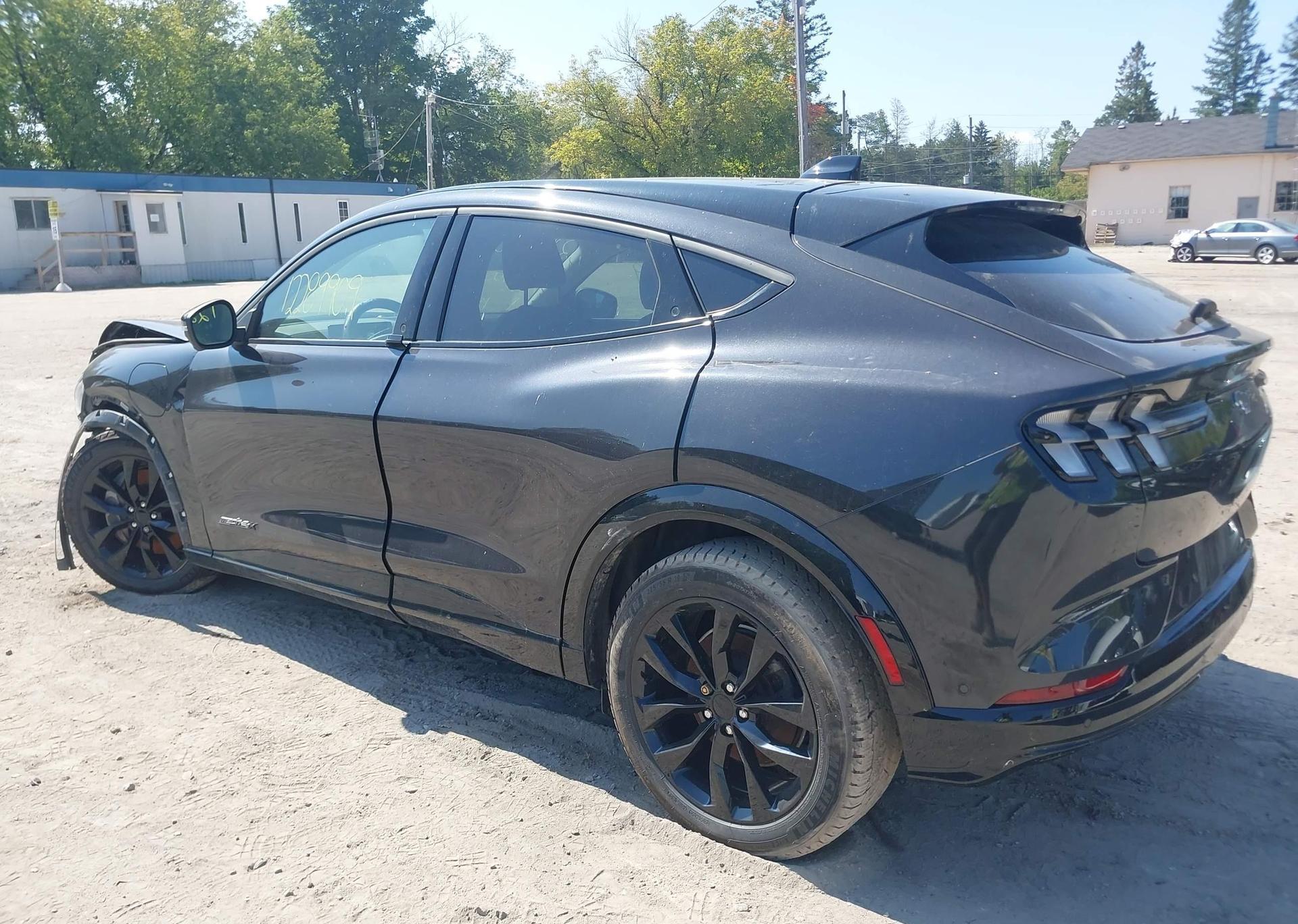 2022 FORD MUSTANG MACH-E PREMIUM
