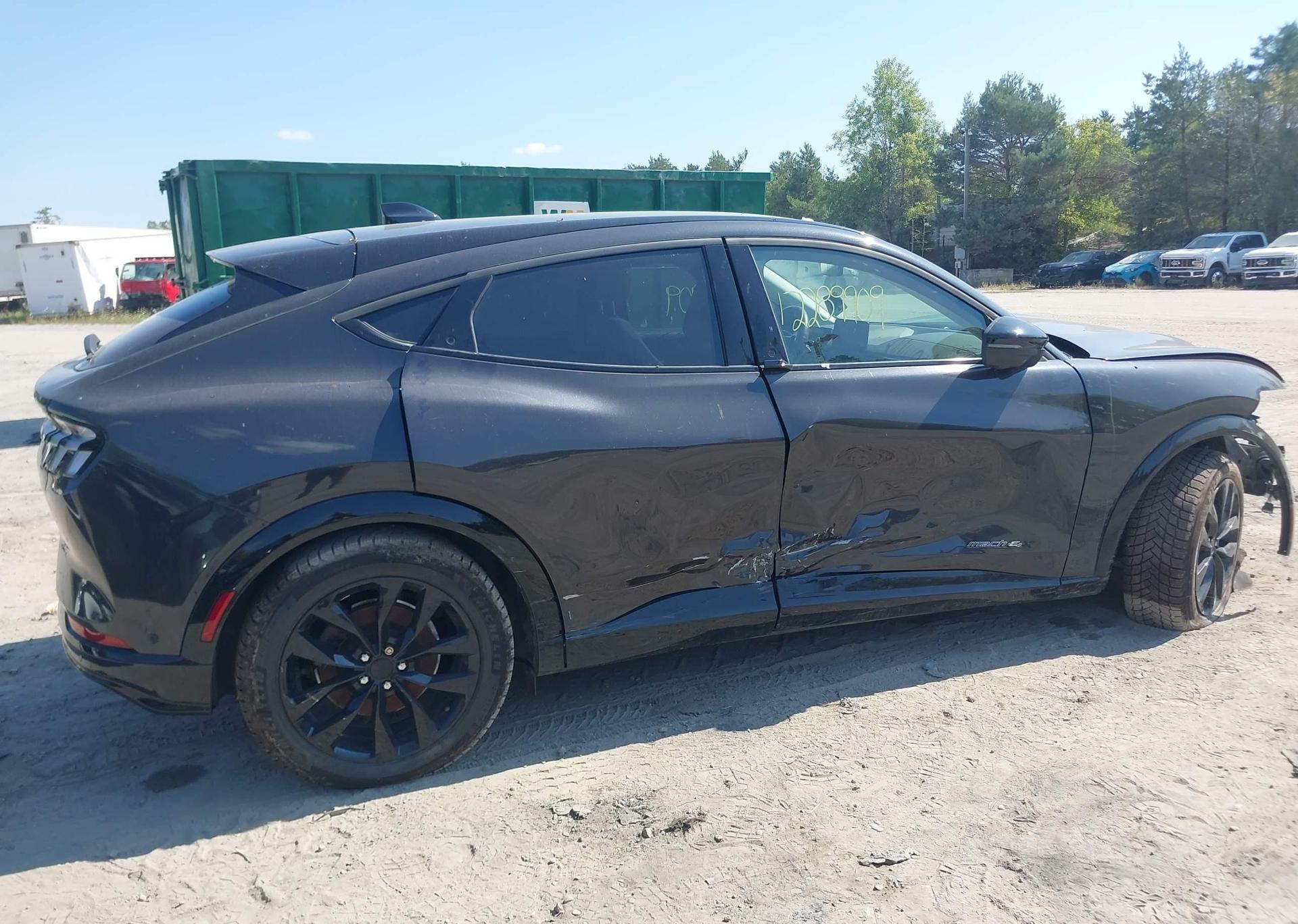 2022 FORD MUSTANG MACH-E PREMIUM