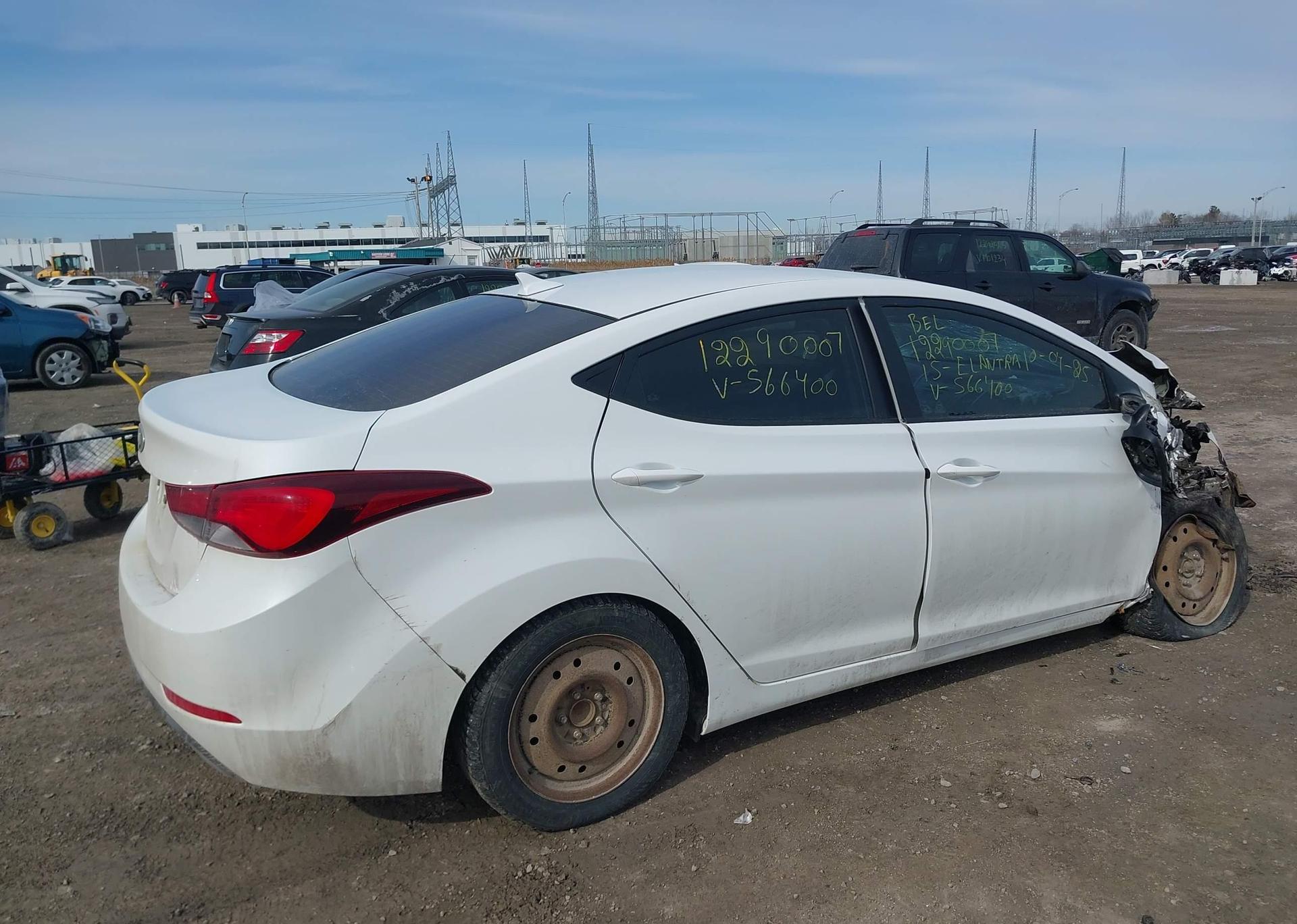 2015 HYUNDAI ELANTRA