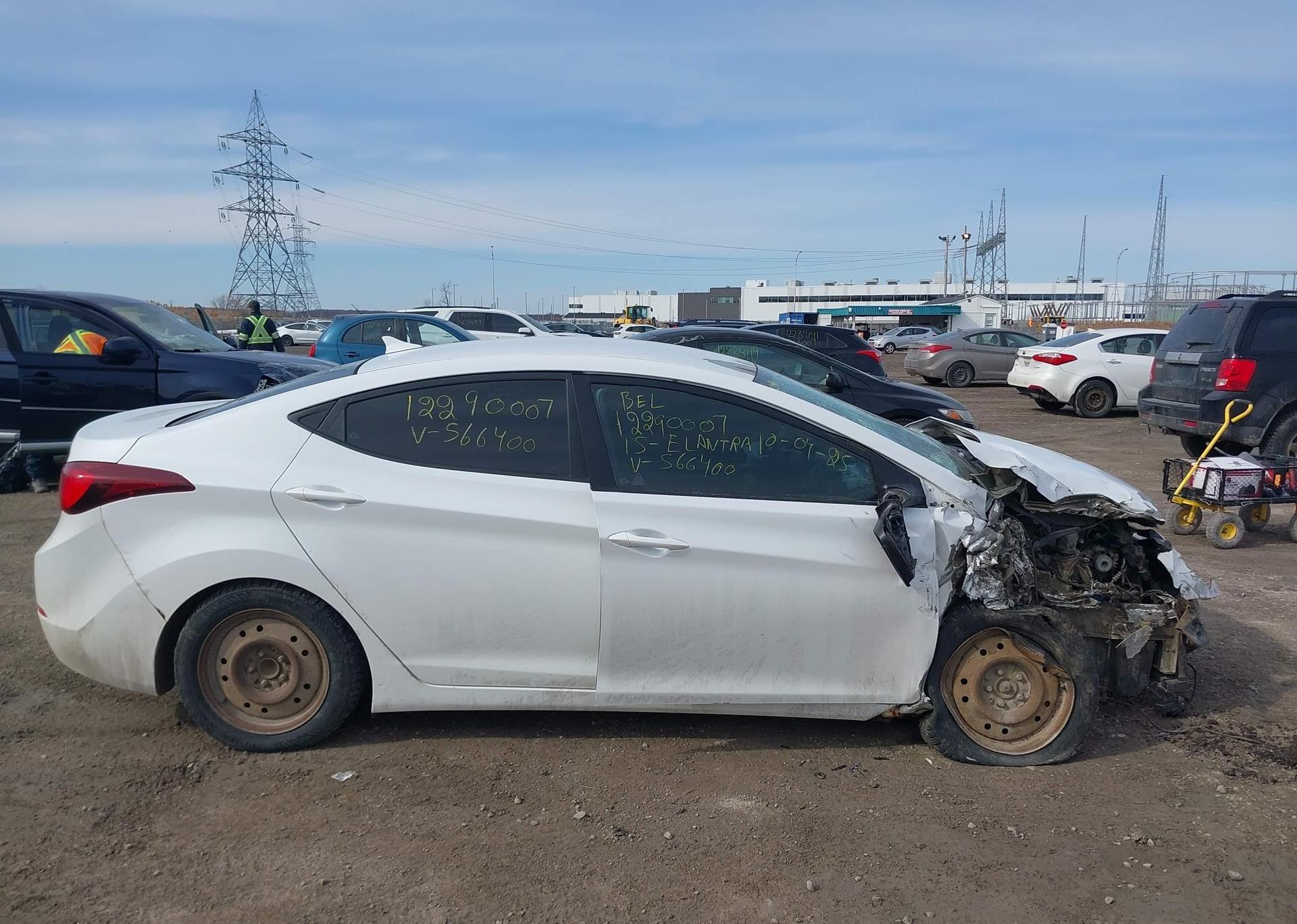 2015 HYUNDAI ELANTRA