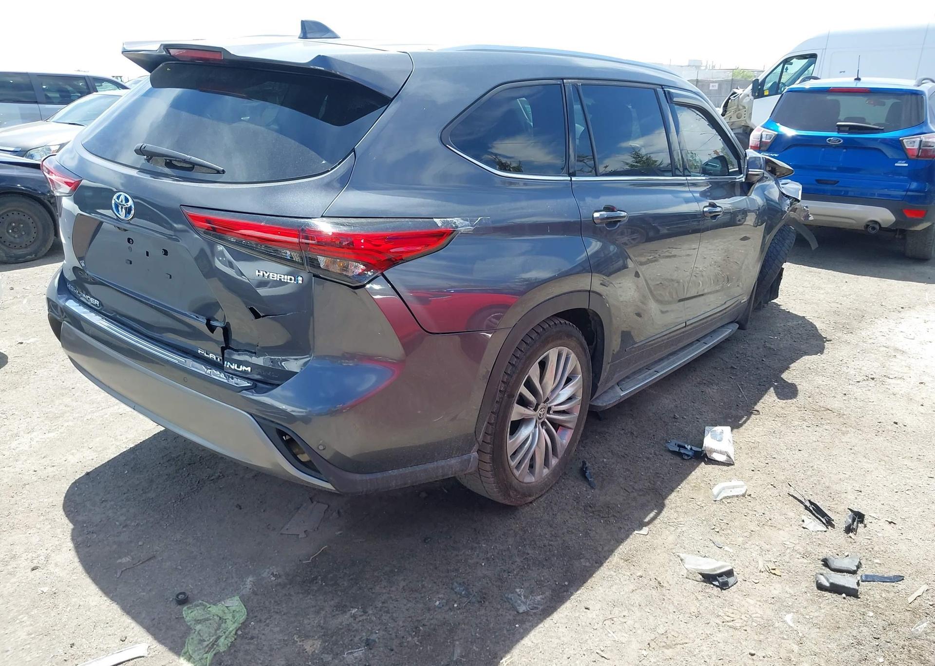 2023 TOYOTA HIGHLANDER