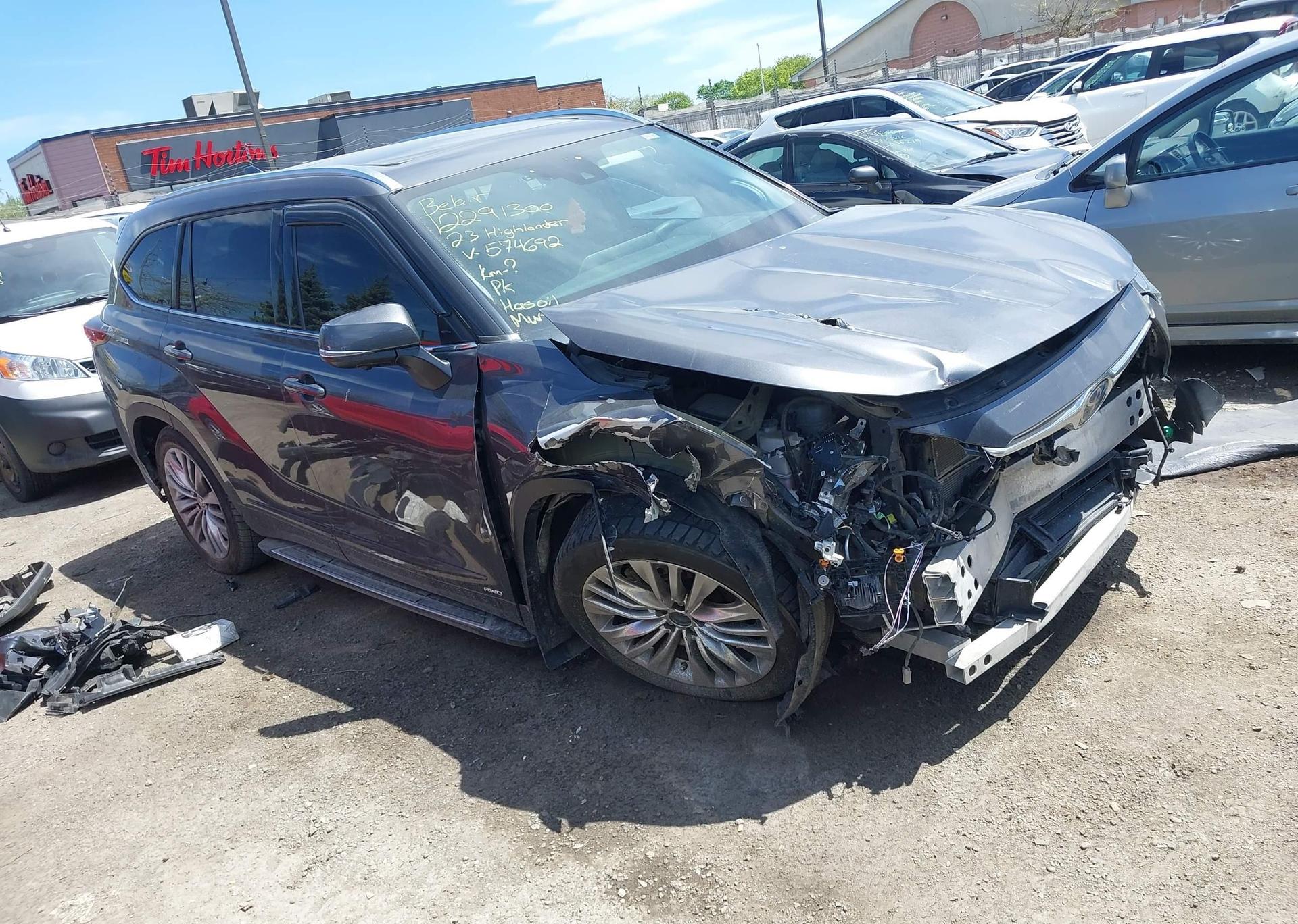 2023 TOYOTA HIGHLANDER
