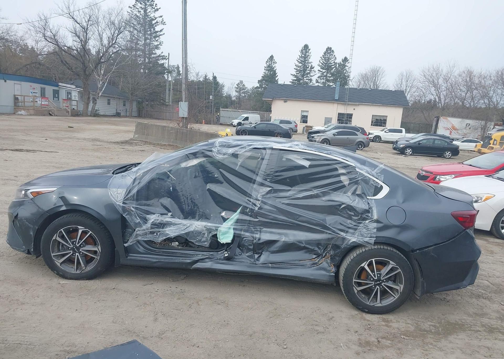 2022 KIA FORTE GT LINE