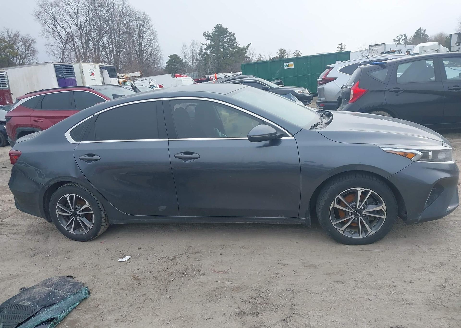 2022 KIA FORTE GT LINE