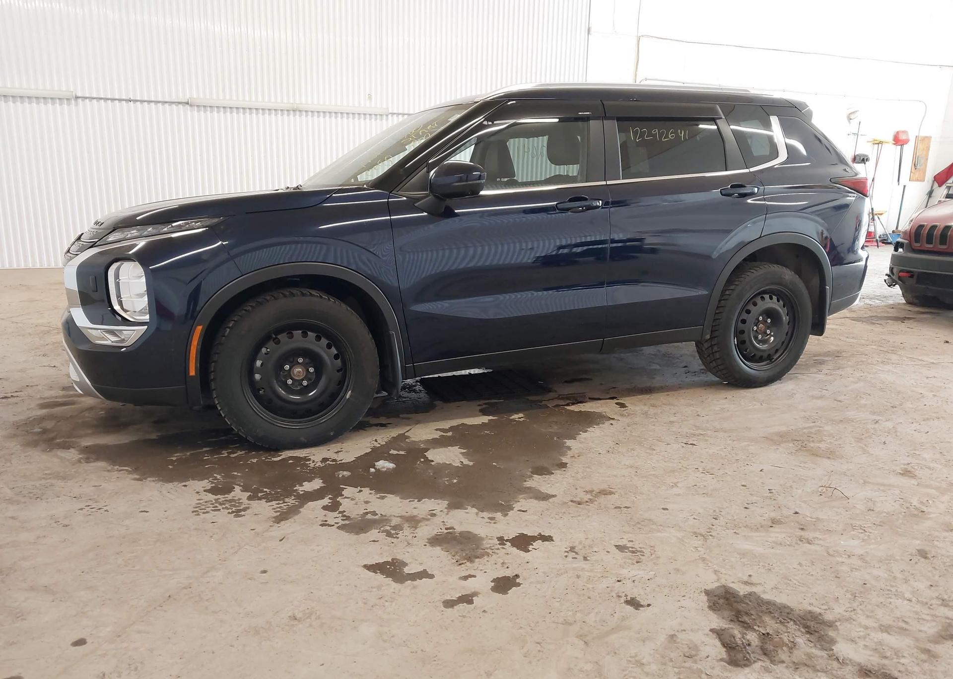 2024 MITSUBISHI outlander