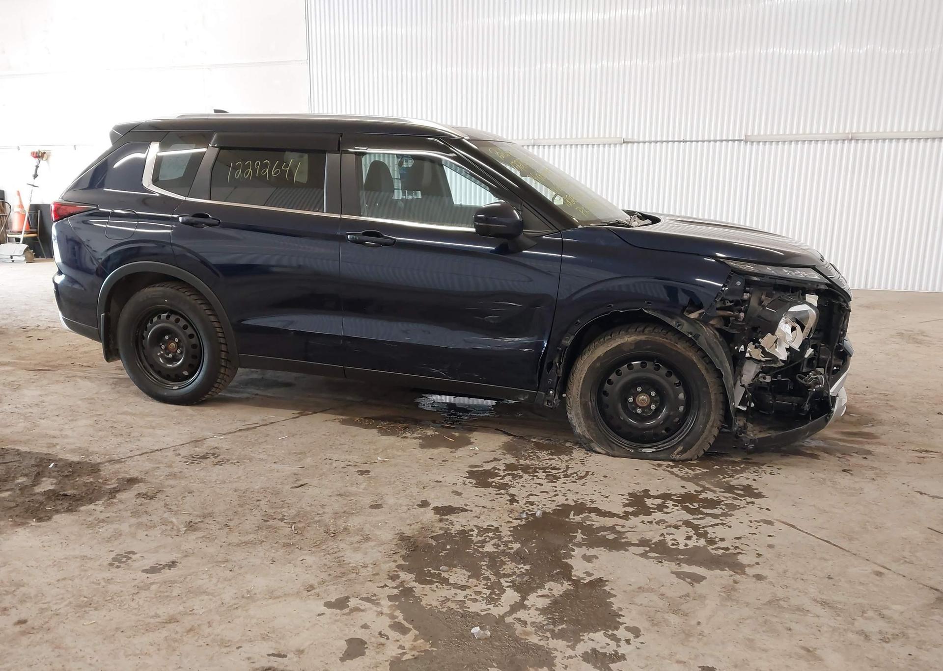 2024 MITSUBISHI outlander