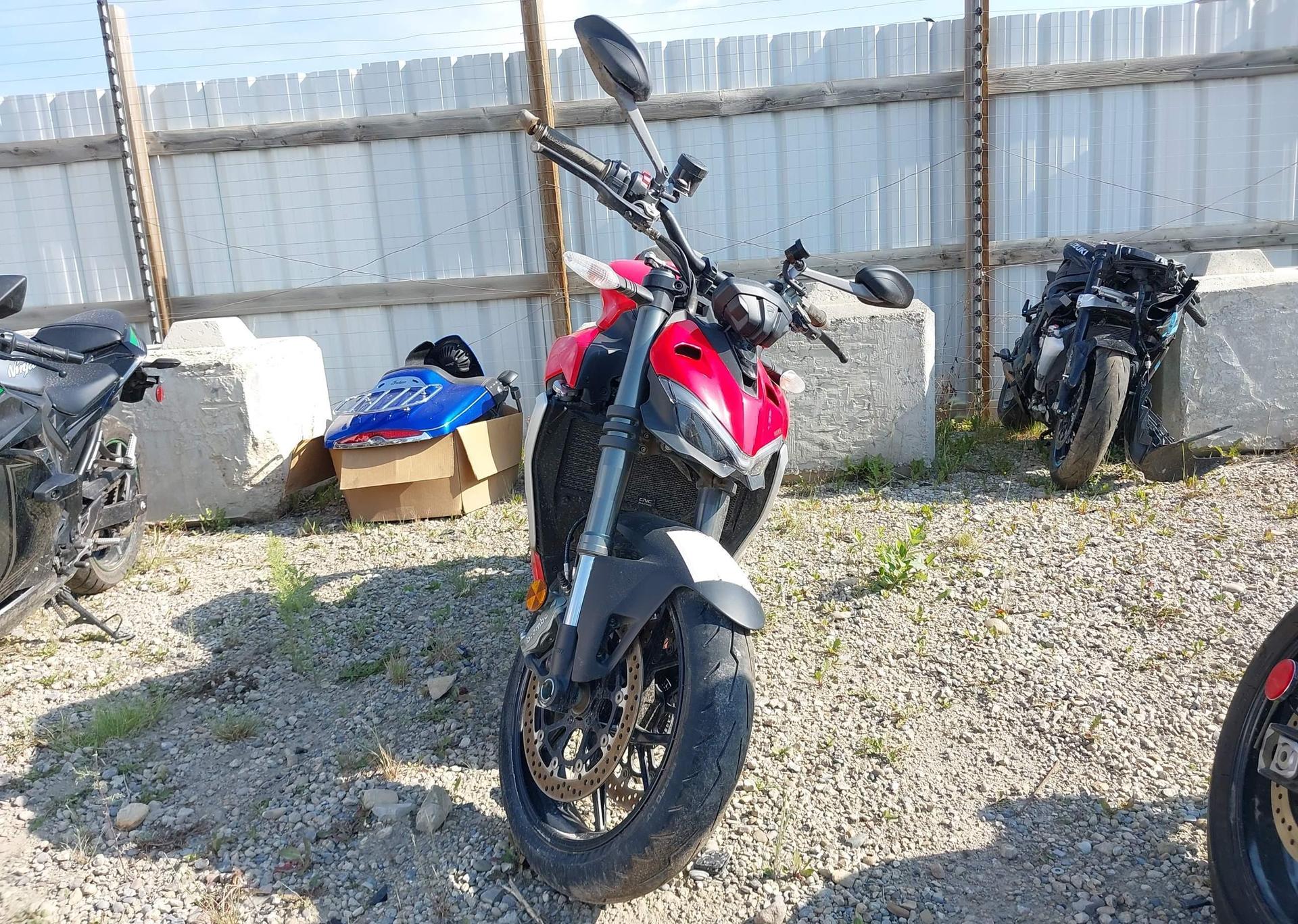 2023 DUCATI STREETFIGHTER V2