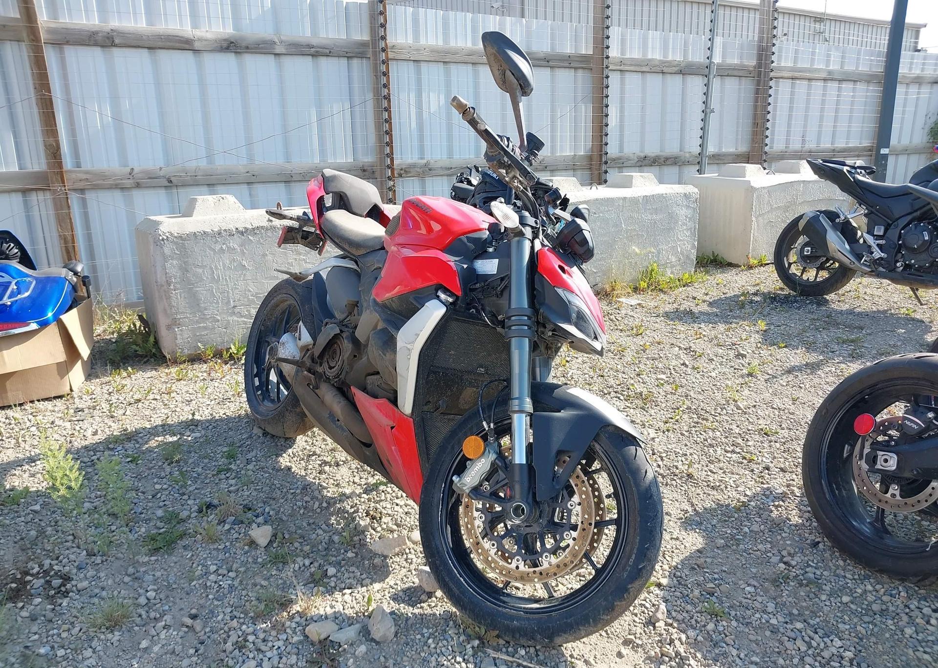 2023 DUCATI STREETFIGHTER V2