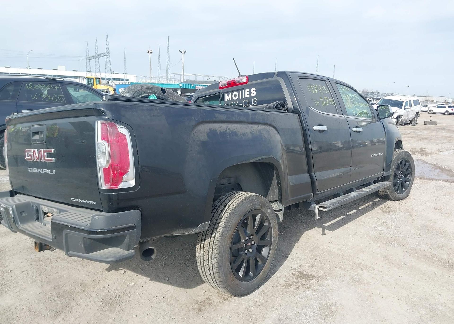 2022 GMC CANYON DENALI