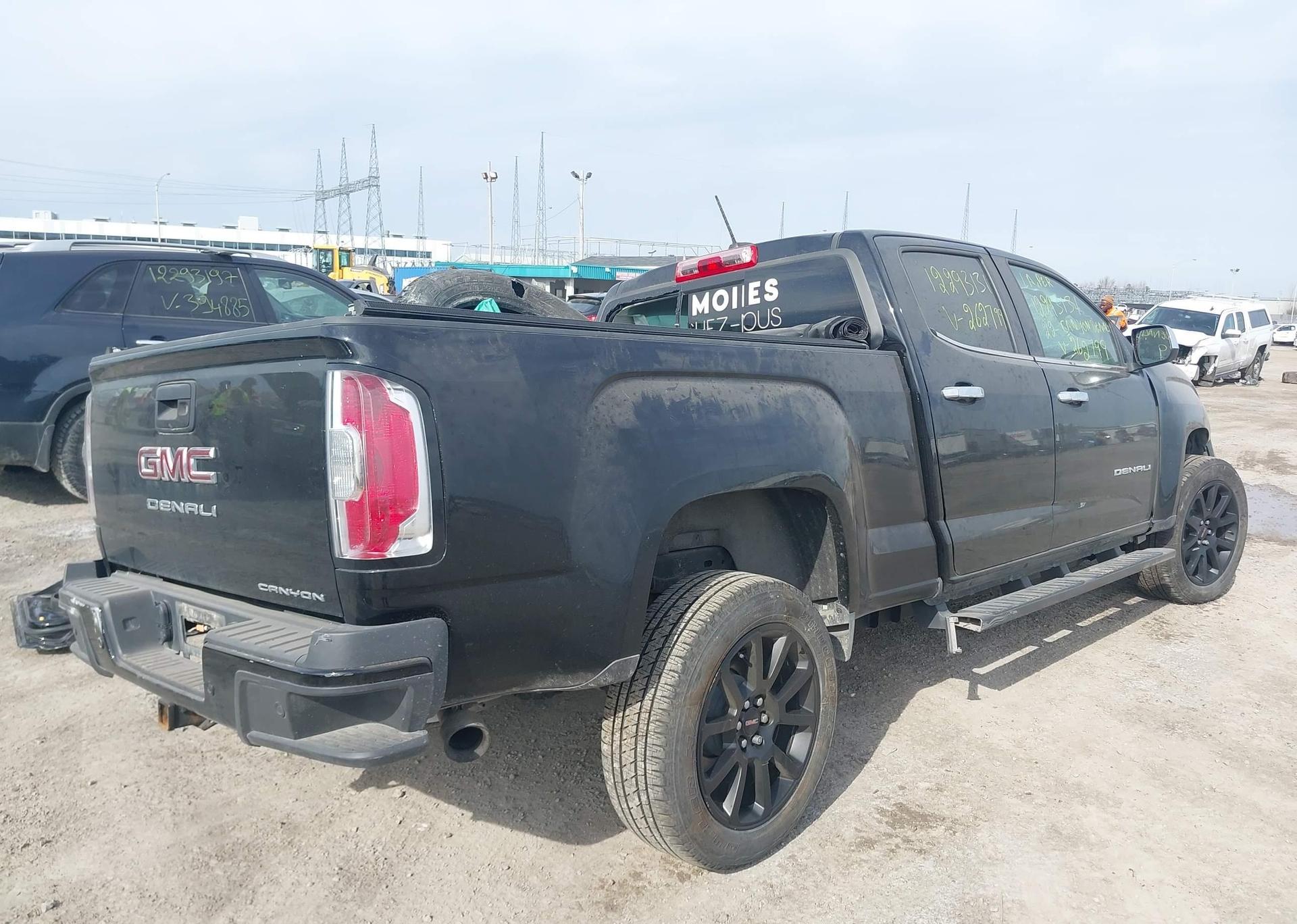 2022 GMC CANYON DENALI
