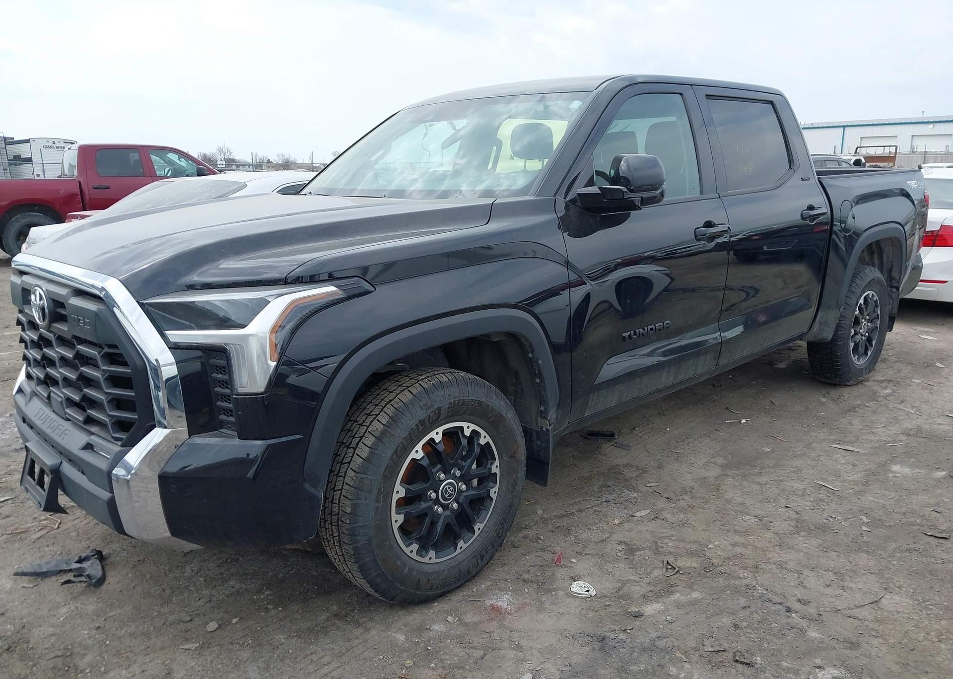 2024 TOYOTA TUNDRA CREWMAX SR