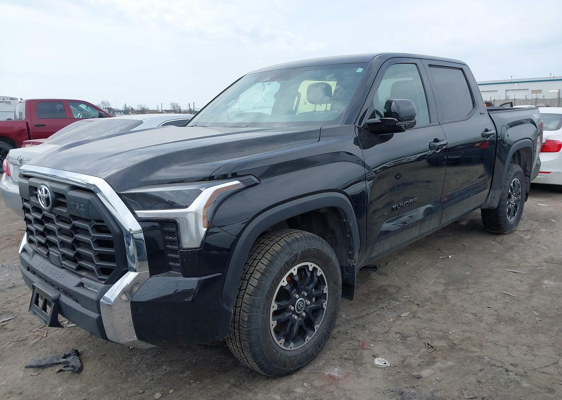 2024 TOYOTA TUNDRA CREWMAX SR