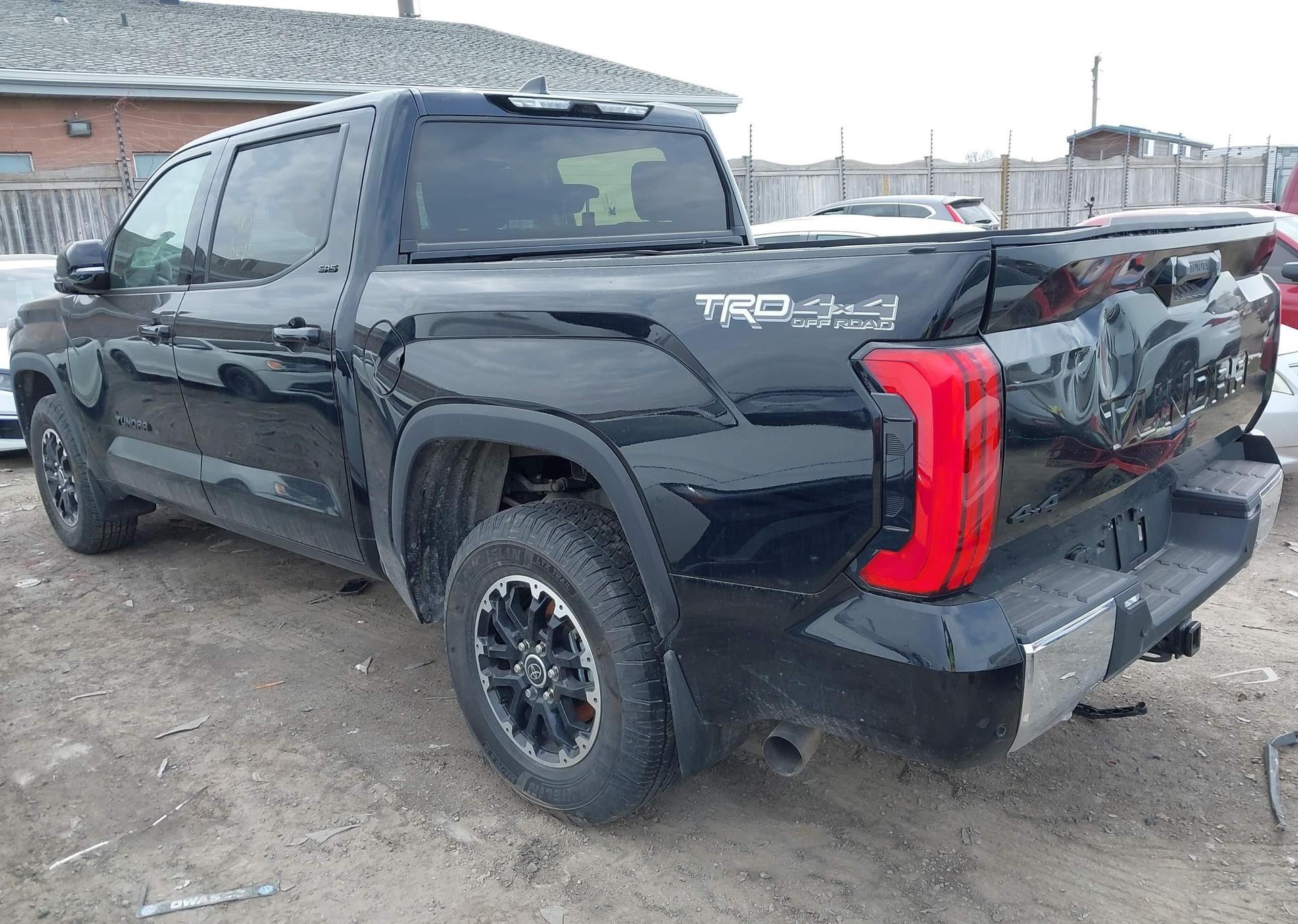 2024 TOYOTA TUNDRA CREWMAX SR
