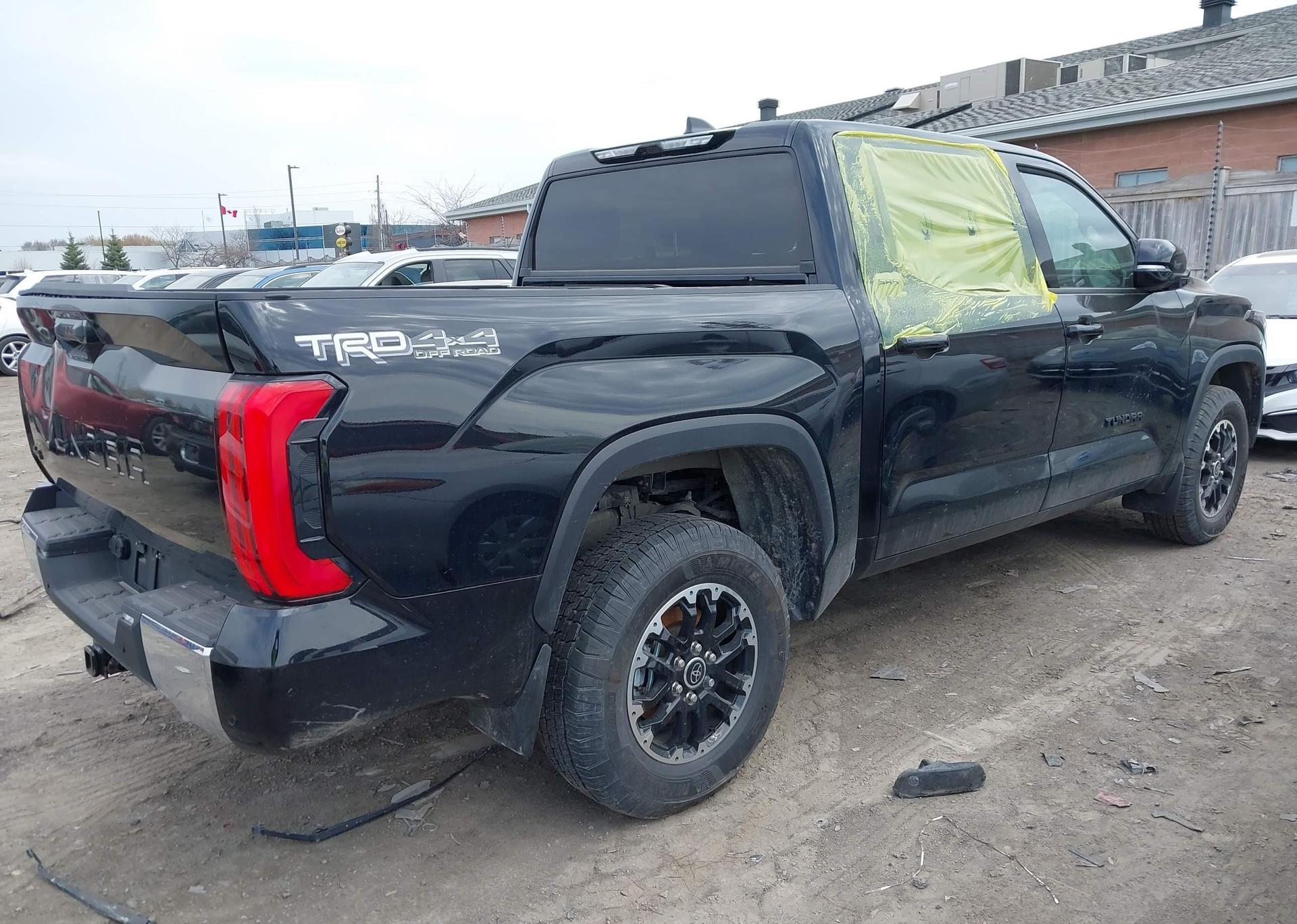 2024 TOYOTA TUNDRA CREWMAX SR