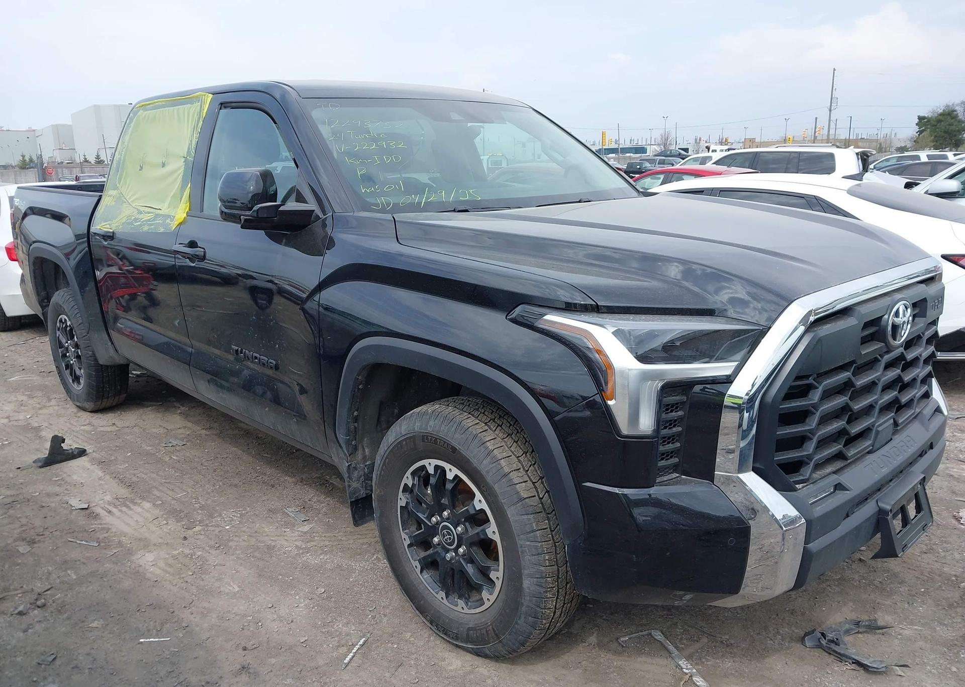 2024 TOYOTA TUNDRA CREWMAX SR
