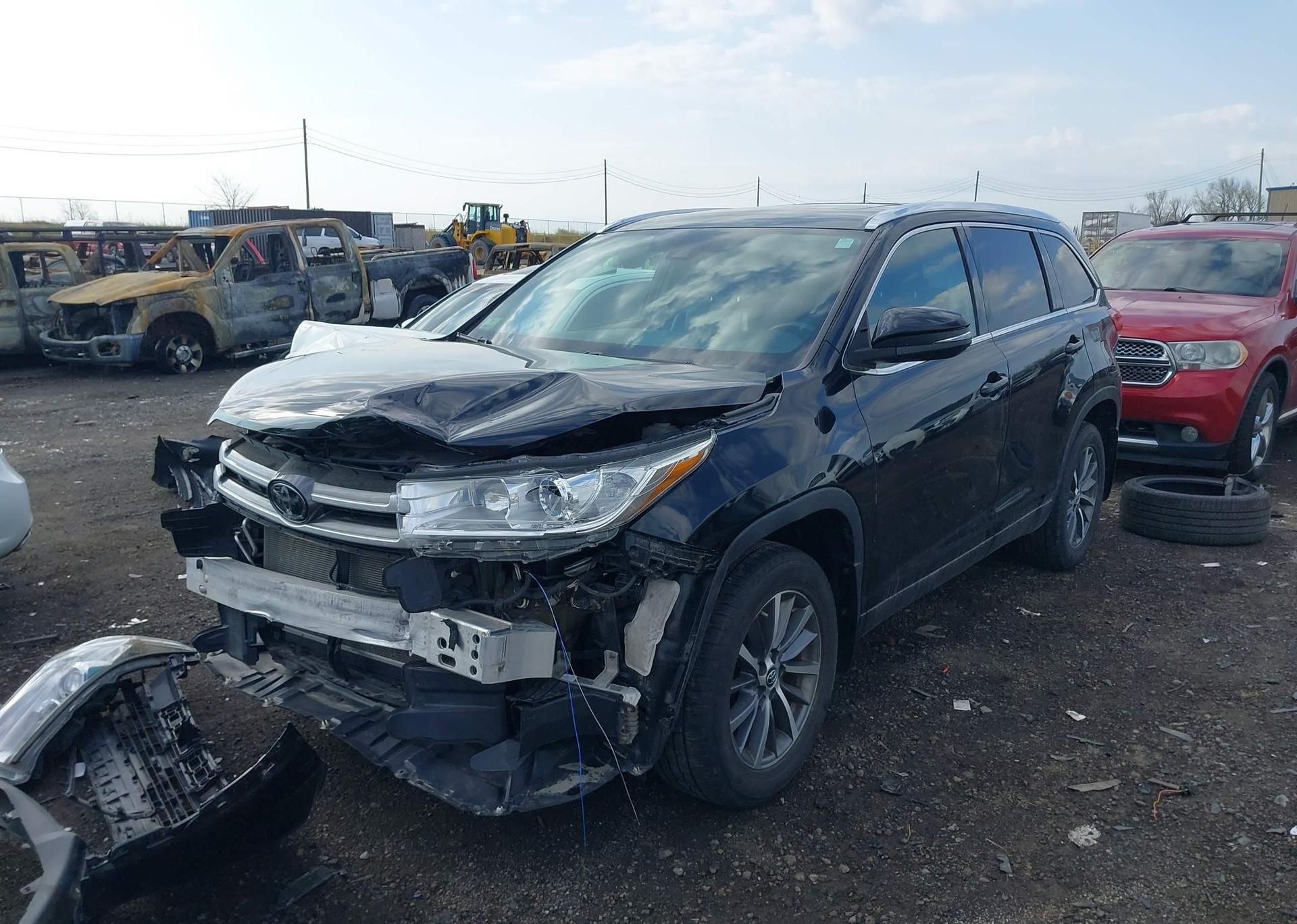 2019 TOYOTA highlander xle