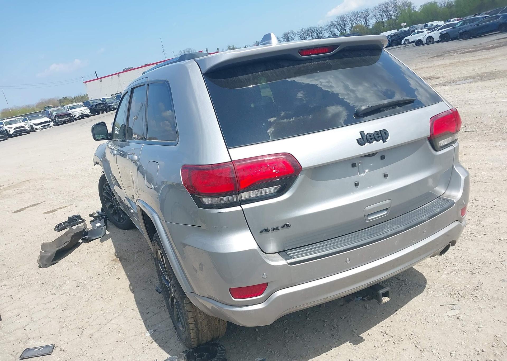 2020 JEEP GRAND CHEROKEE LAREDO