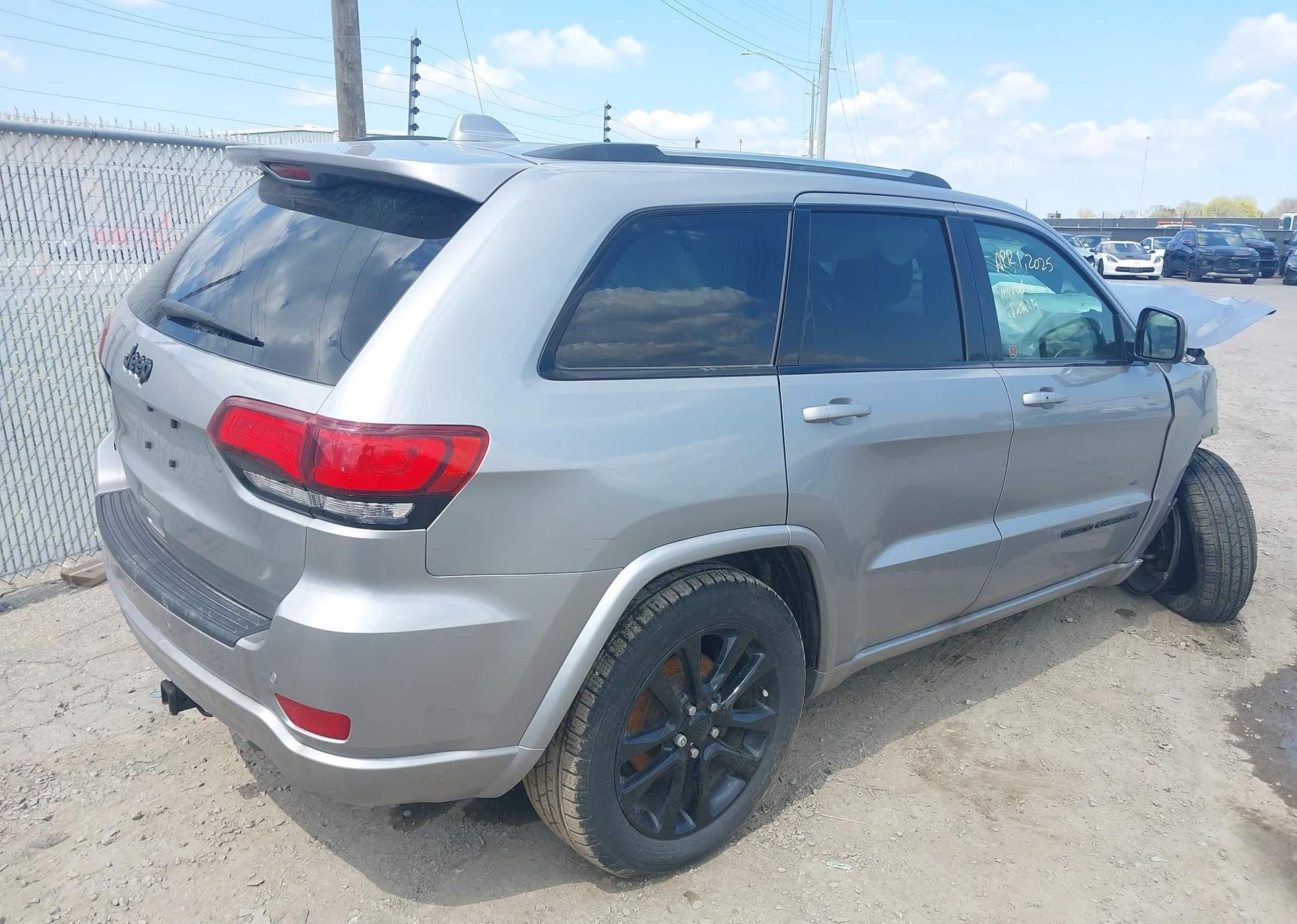 2020 JEEP GRAND CHEROKEE LAREDO