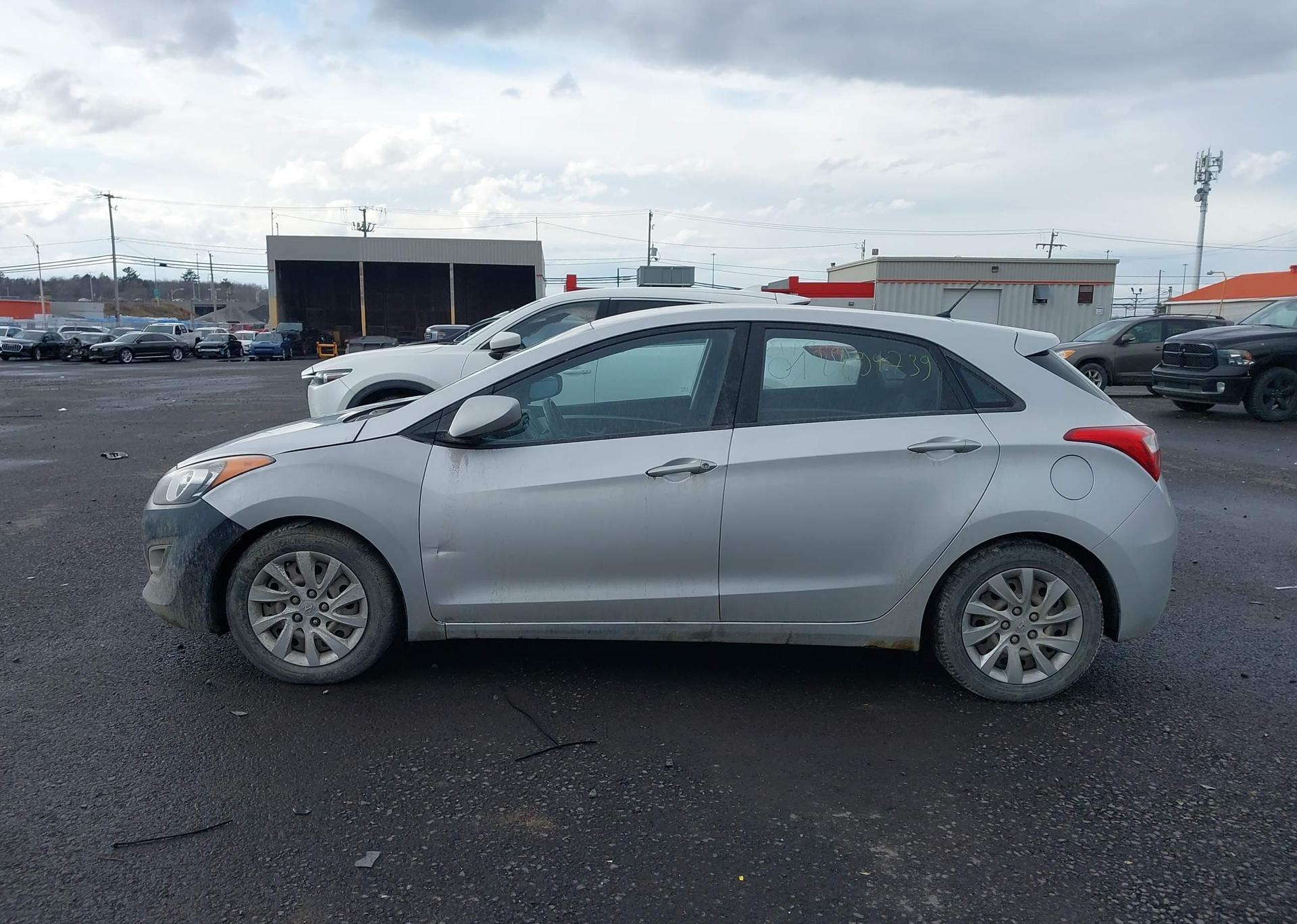 2014 HYUNDAI ELANTRA