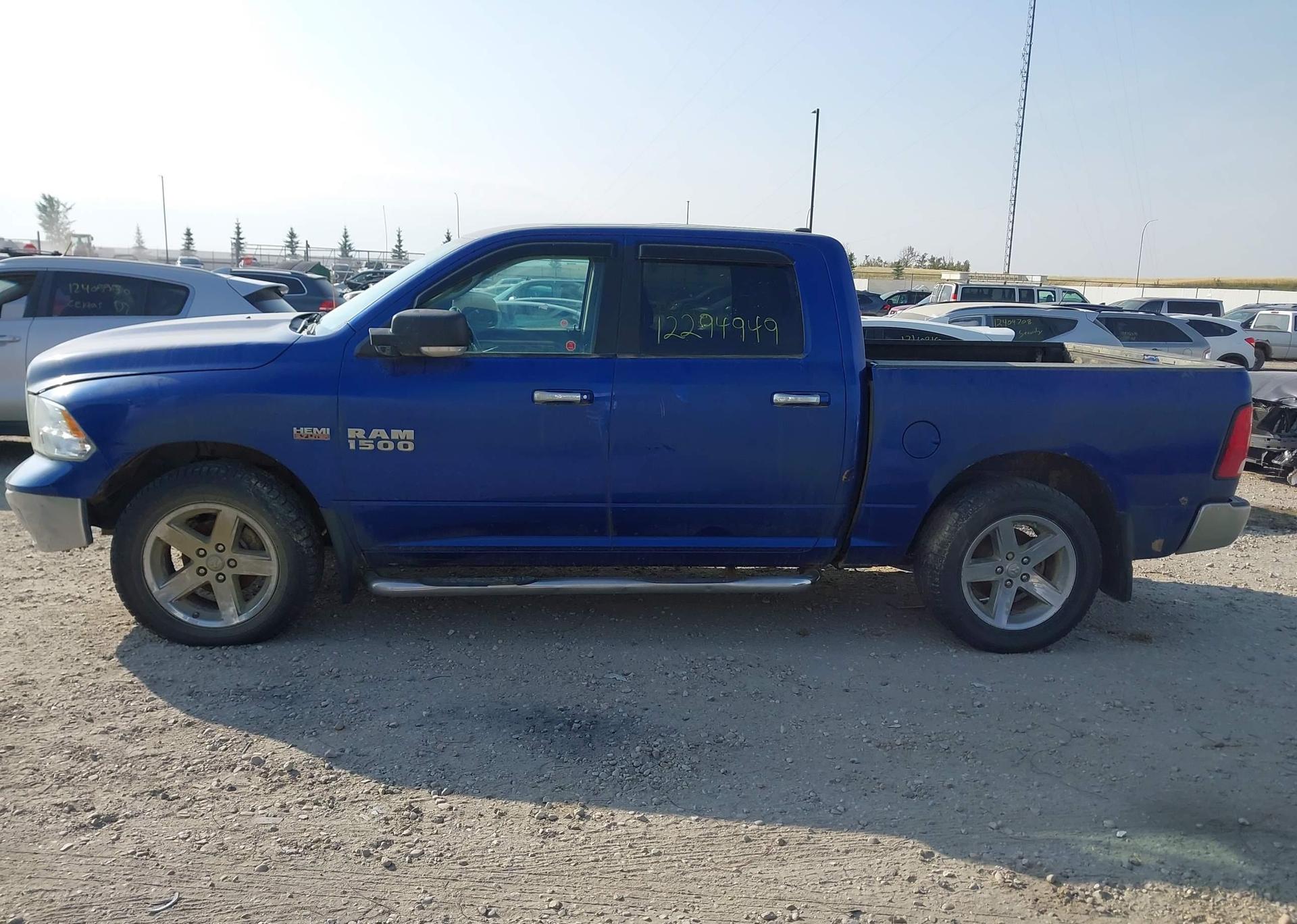 2017 RAM 1500 SLT