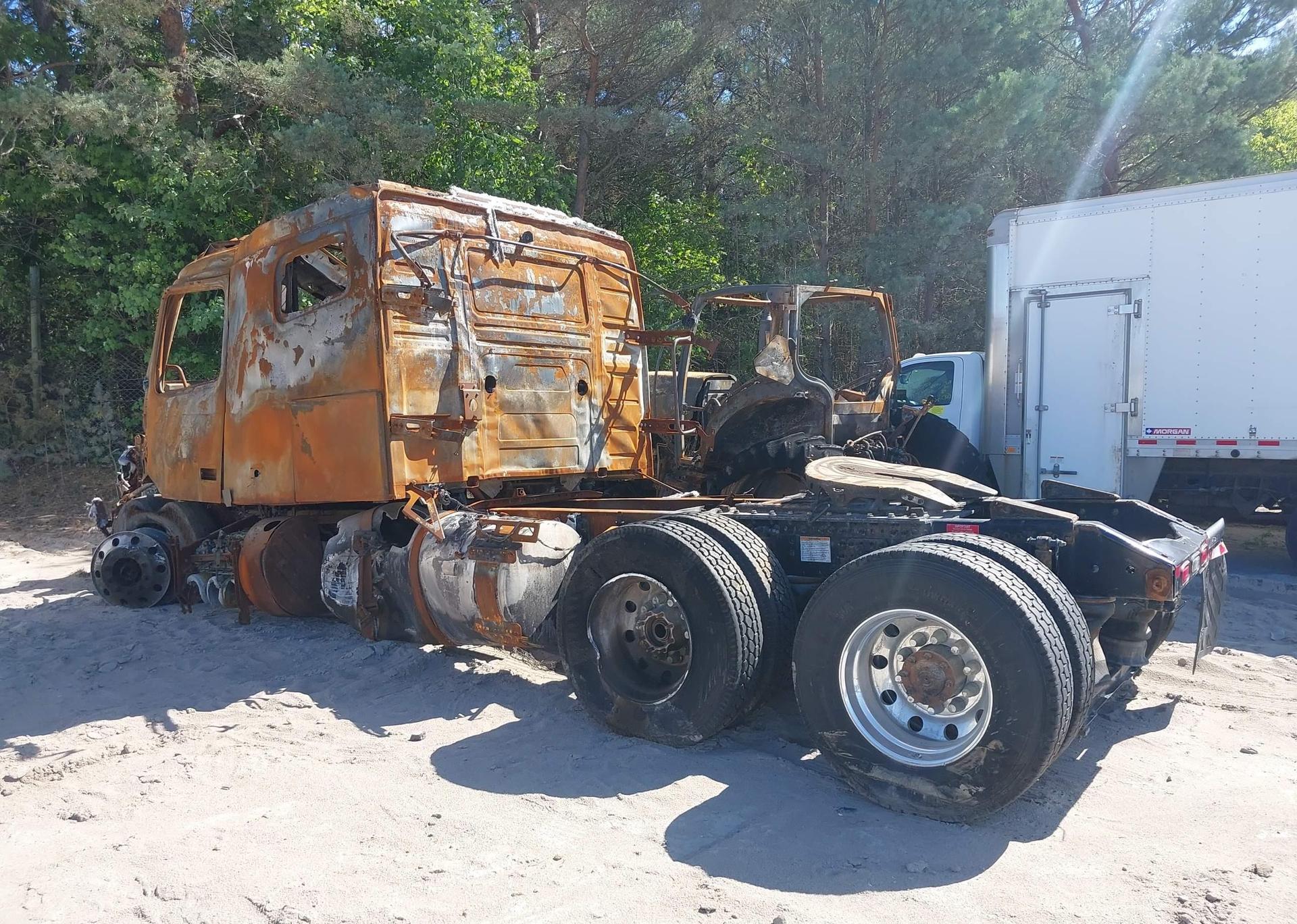 2019 VOLVO VN VNL