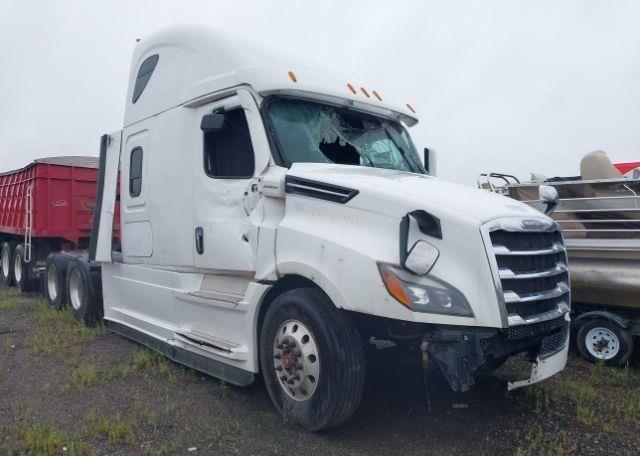 2020 FREIGHTLINER CASCADIA 126