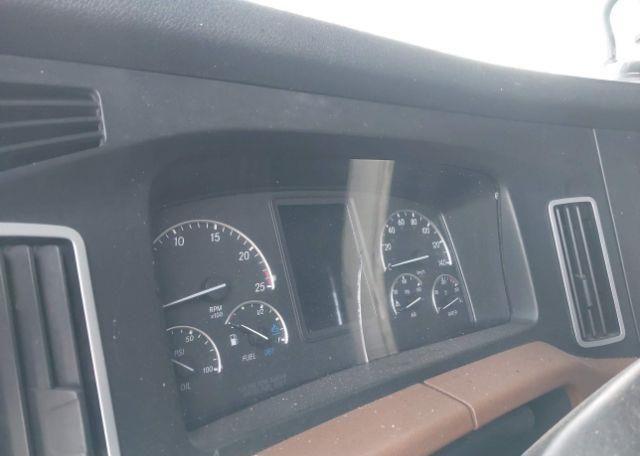 2020 FREIGHTLINER CASCADIA 126