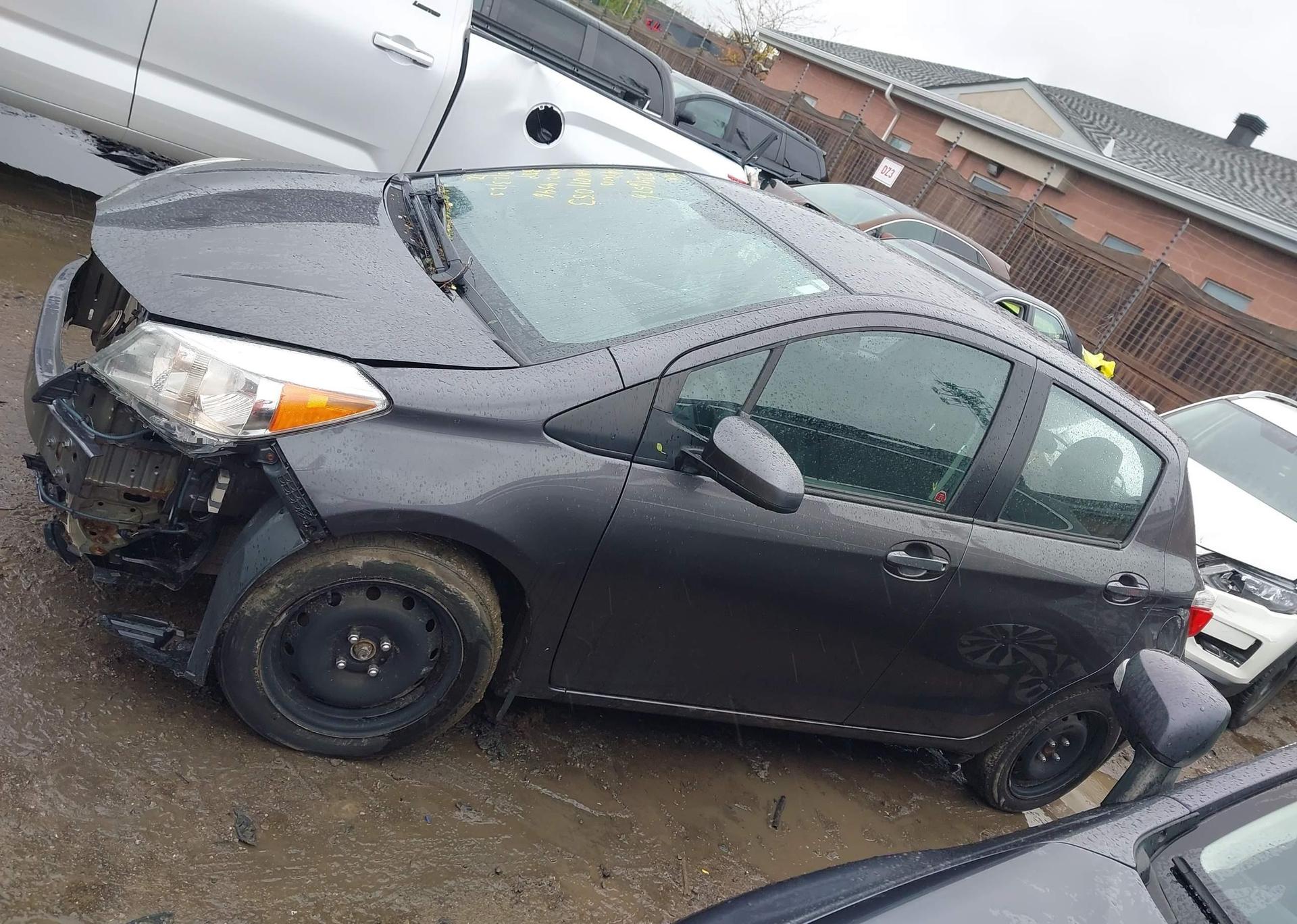 2014 TOYOTA YARIS