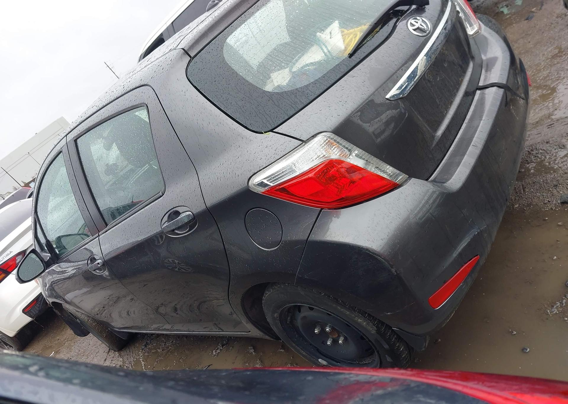 2014 TOYOTA YARIS
