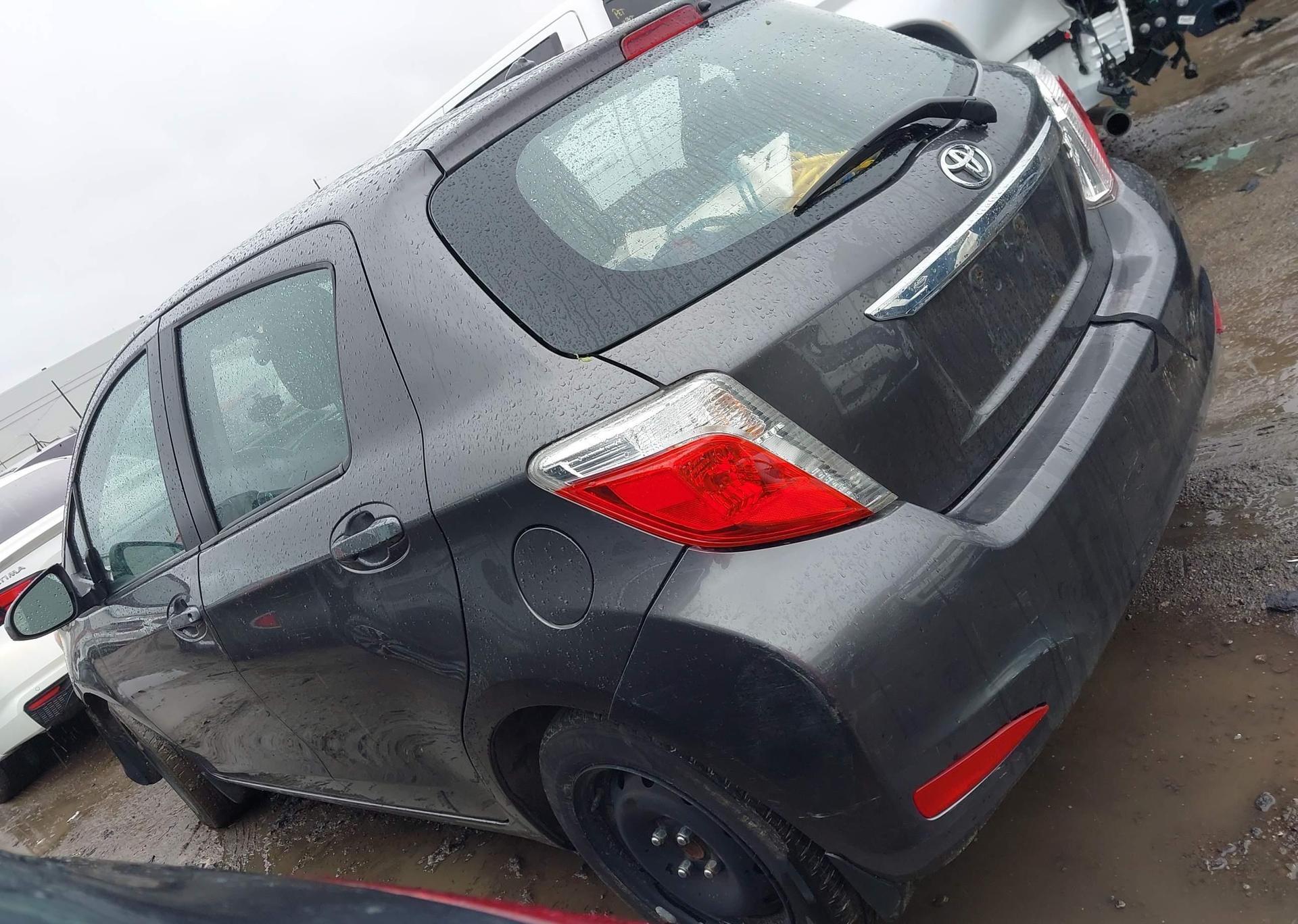 2014 TOYOTA YARIS