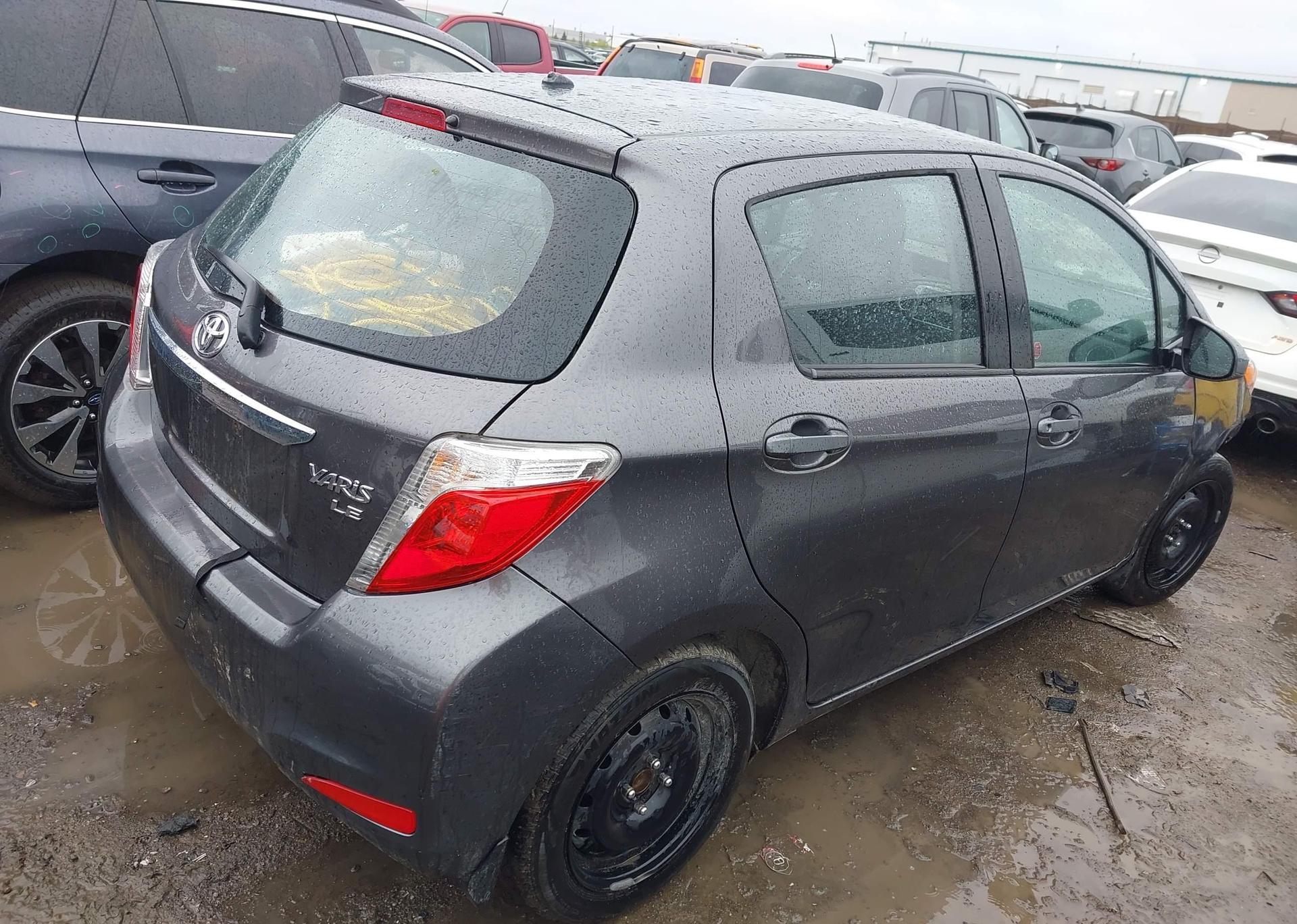 2014 TOYOTA YARIS