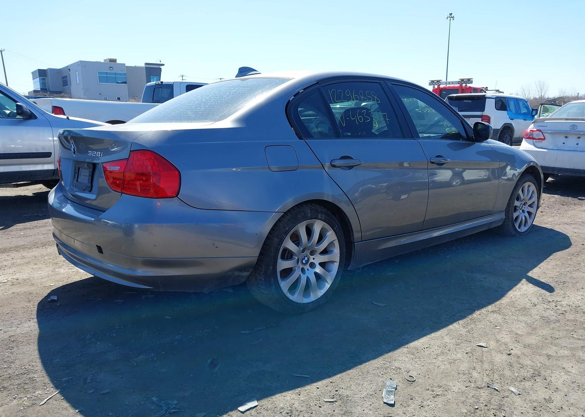 2011 BMW 328 XI