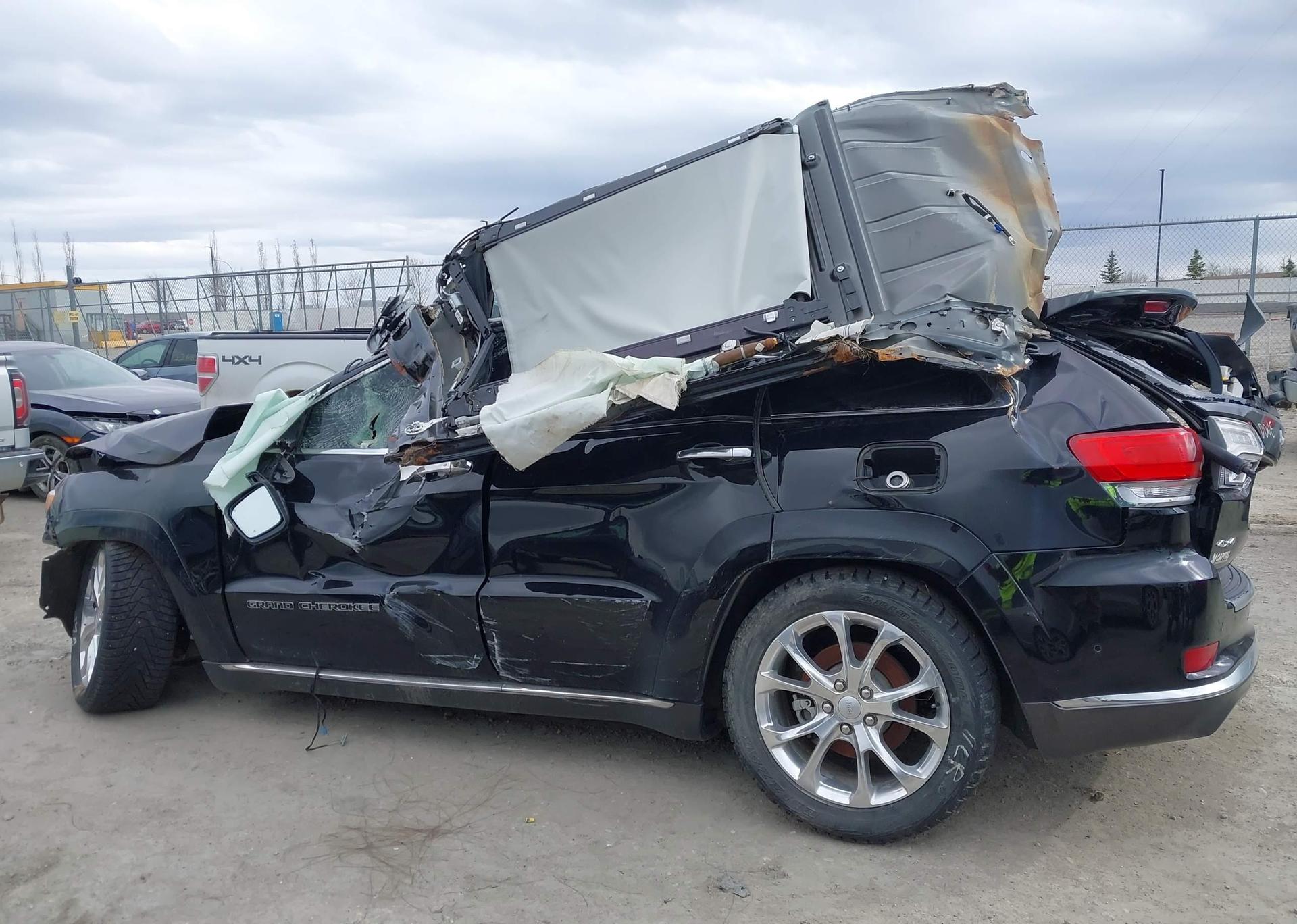 2021 JEEP GRAND CHEROKEE SUMMIT