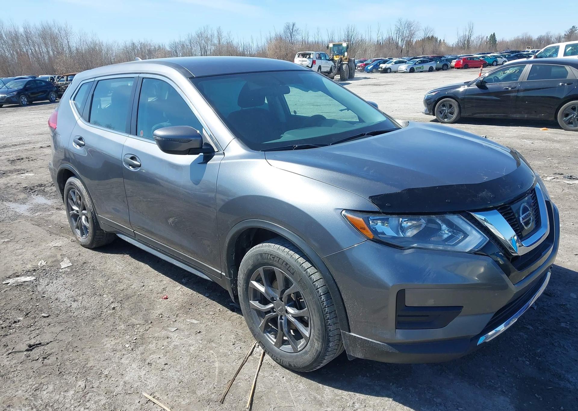 2017 NISSAN ROGUE