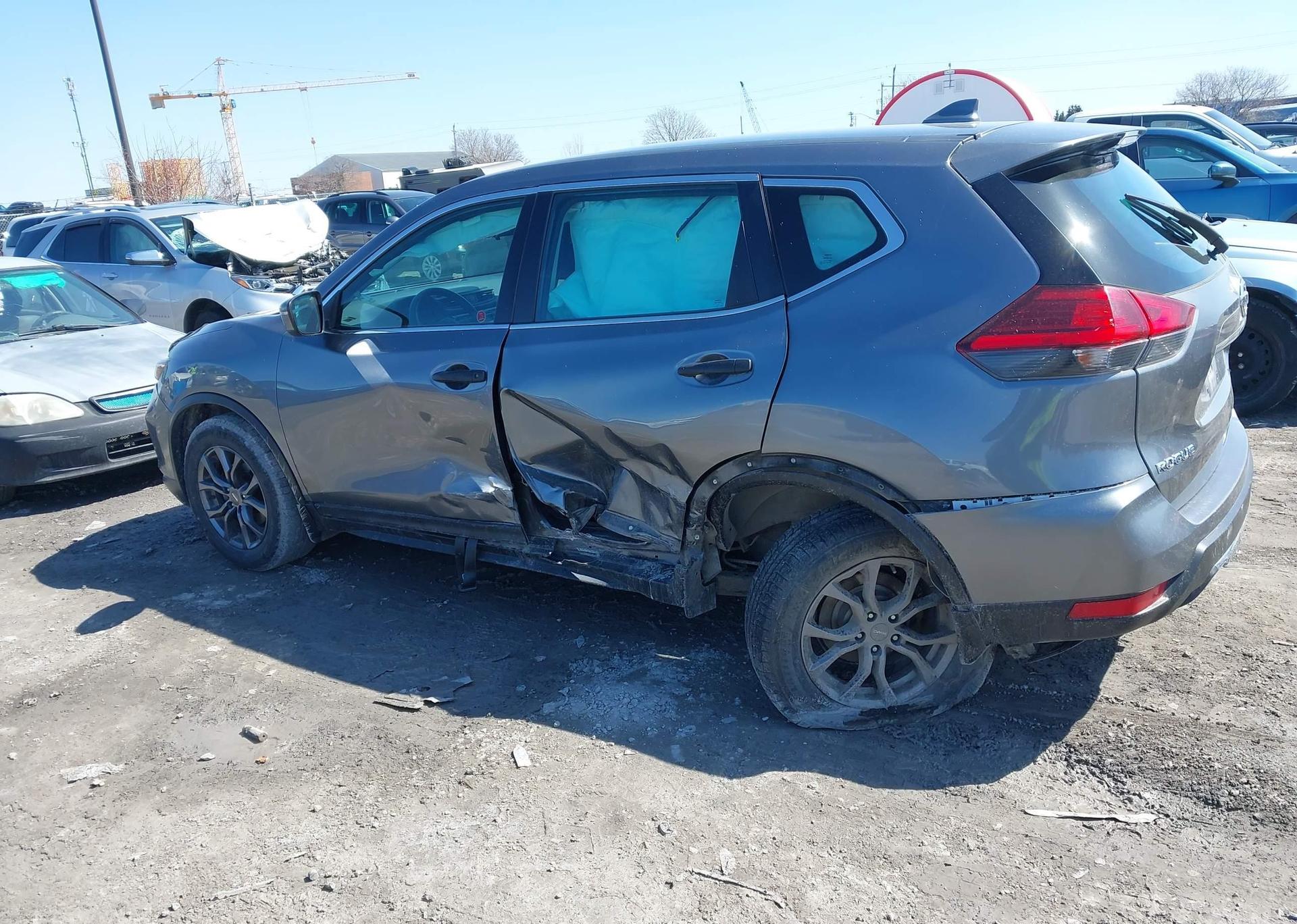 2017 NISSAN ROGUE