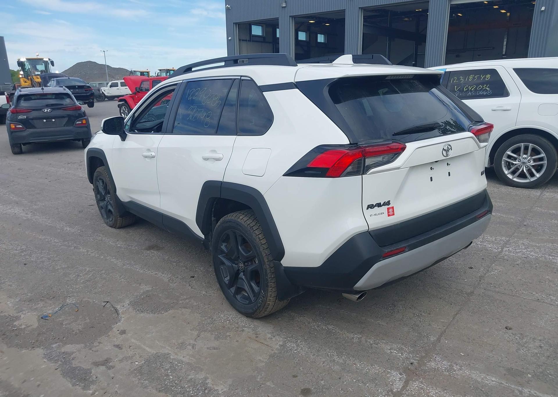 2023 TOYOTA RAV4 ADVENTURE