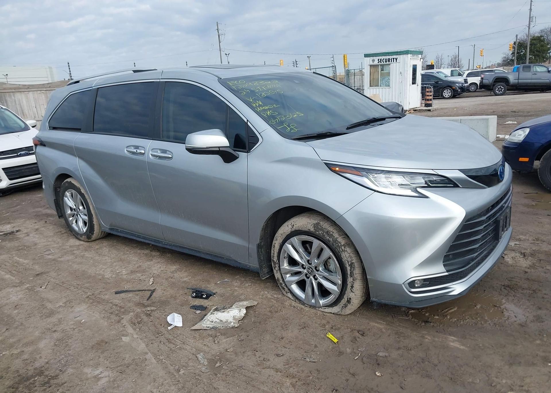 2024 TOYOTA SIENNA