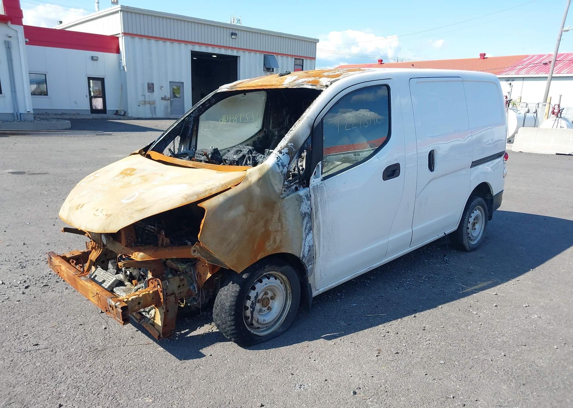 2020 NISSAN NV200