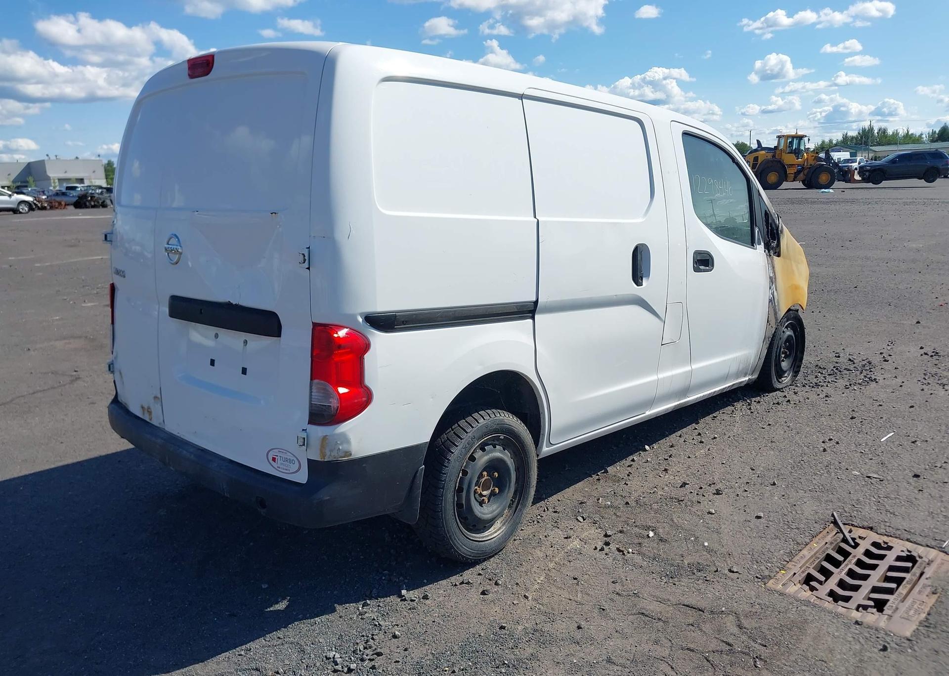 2020 NISSAN NV200