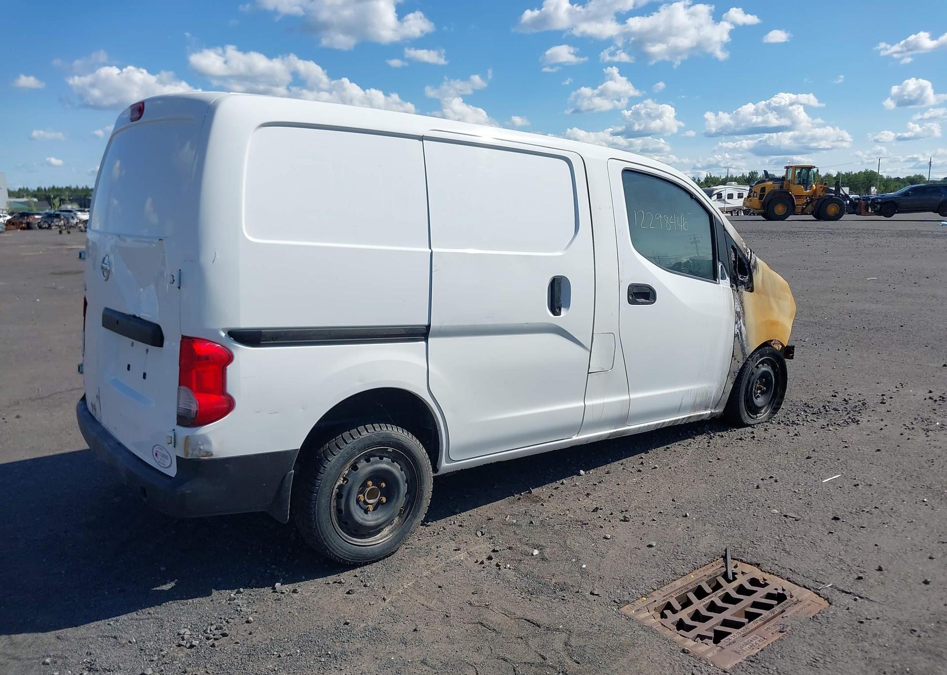 2020 NISSAN NV200