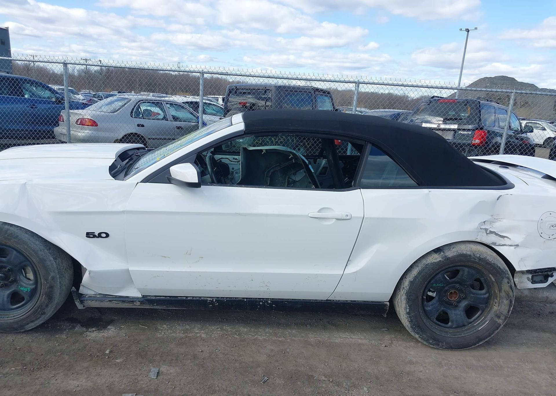 2011 FORD MUSTANG GT