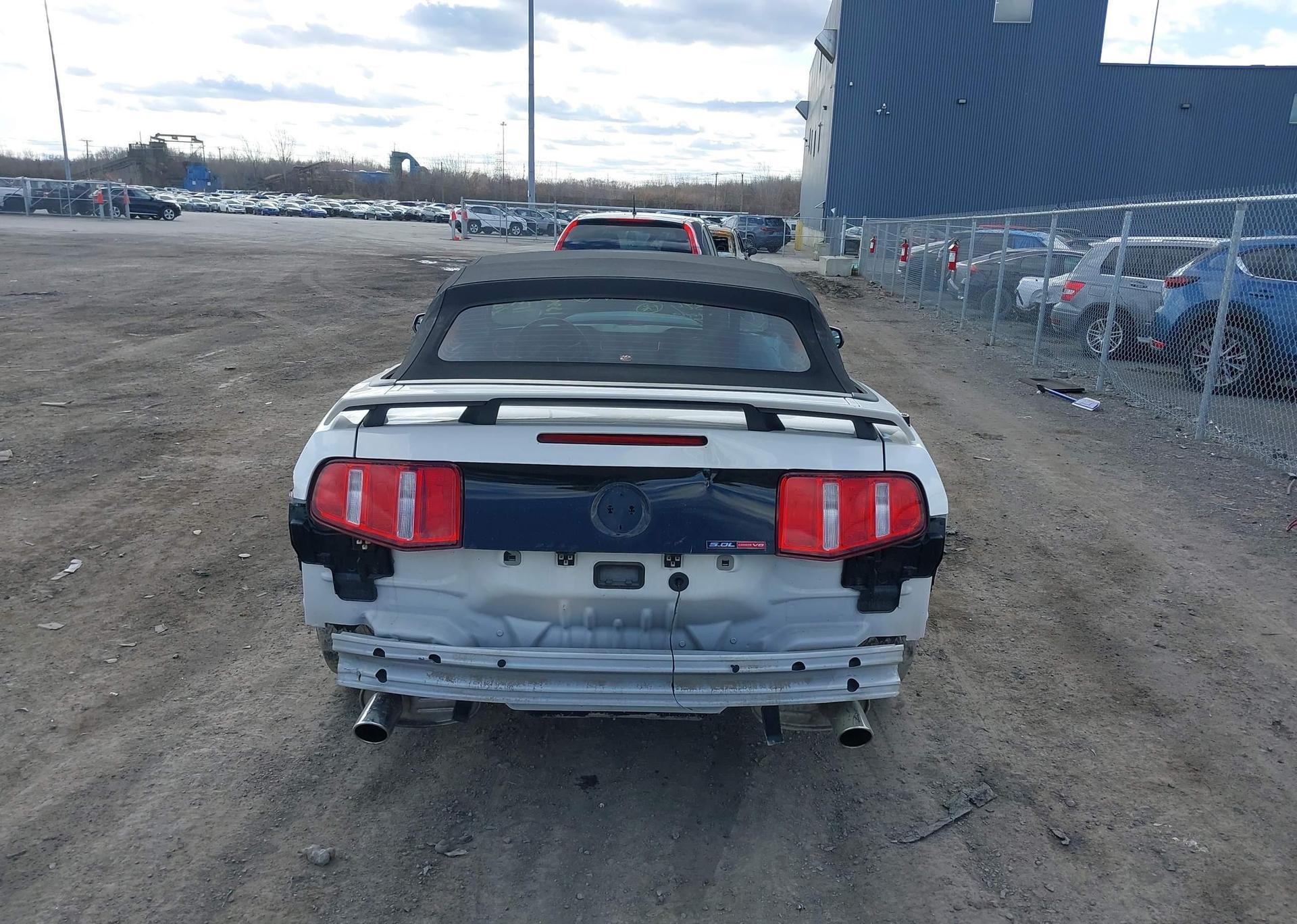 2011 FORD MUSTANG GT
