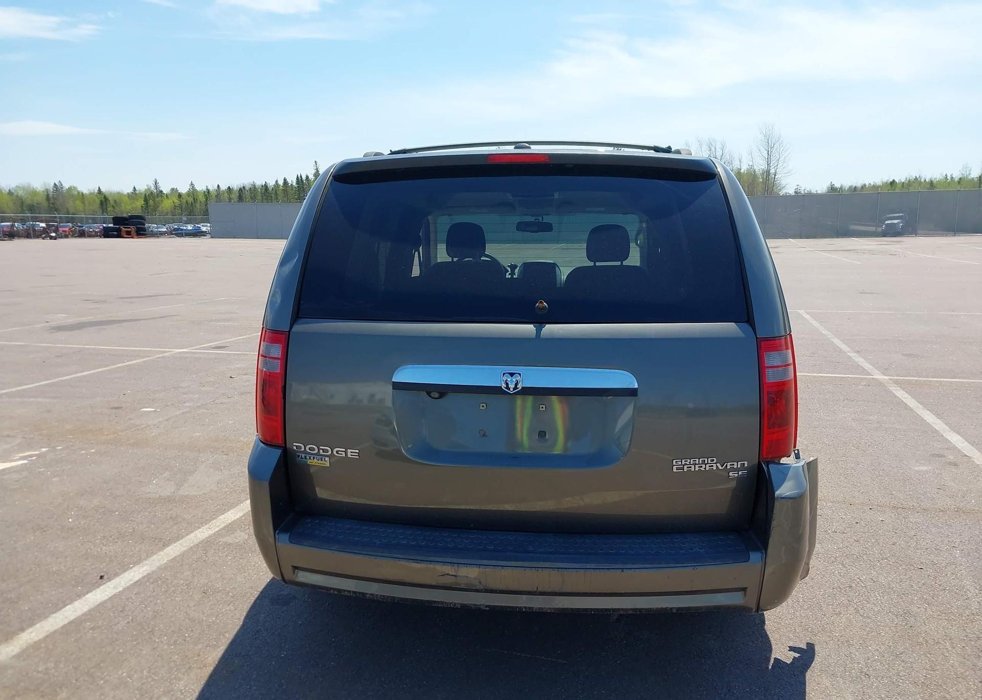 2010 DODGE GRAND CARAVAN SE