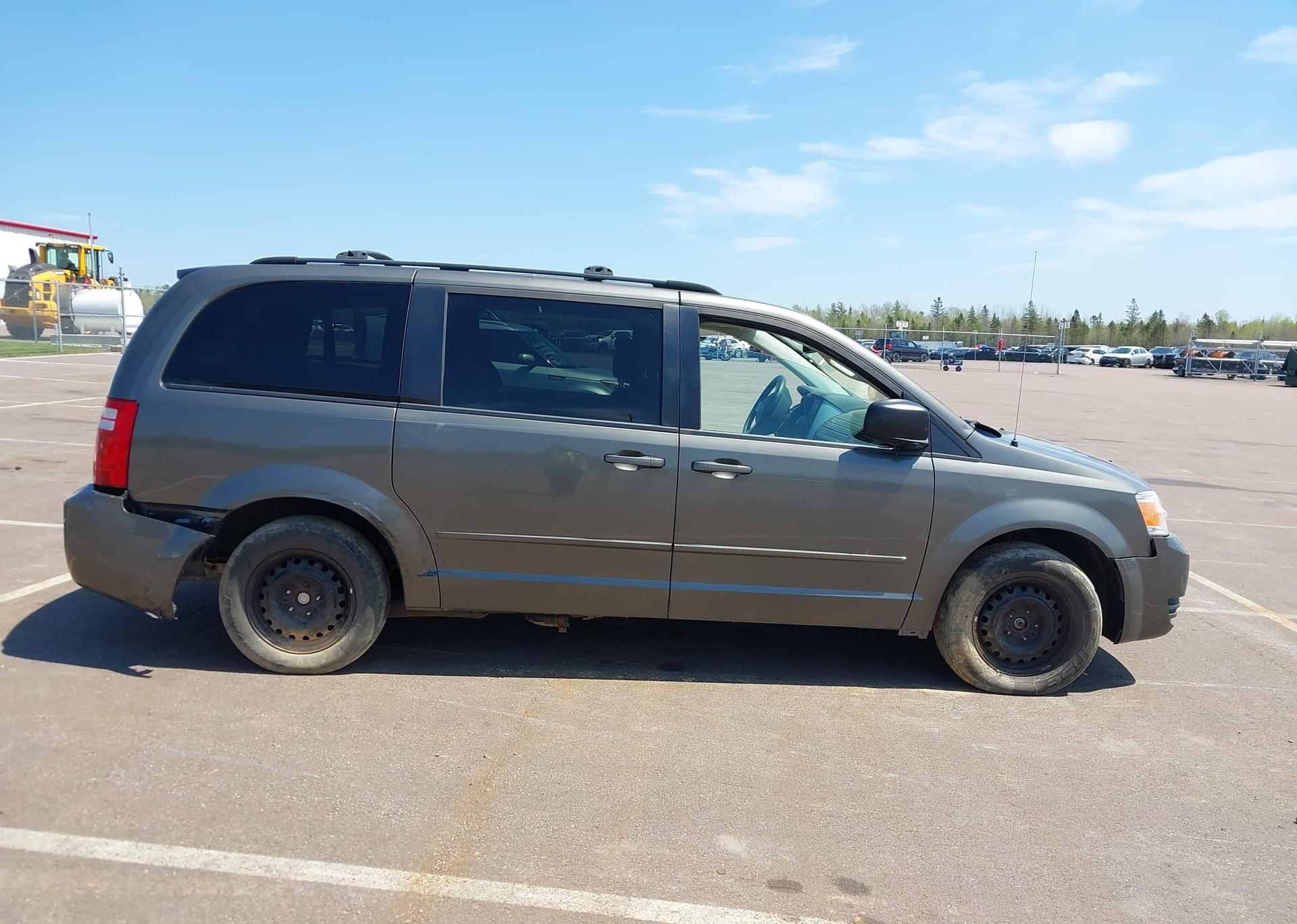 2010 DODGE GRAND CARAVAN SE