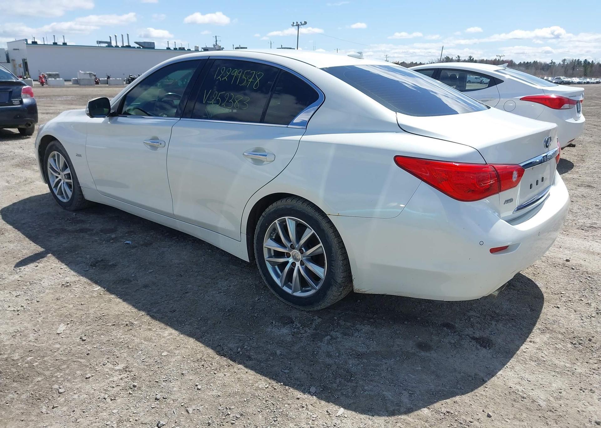 2016 INFINITI Q50
