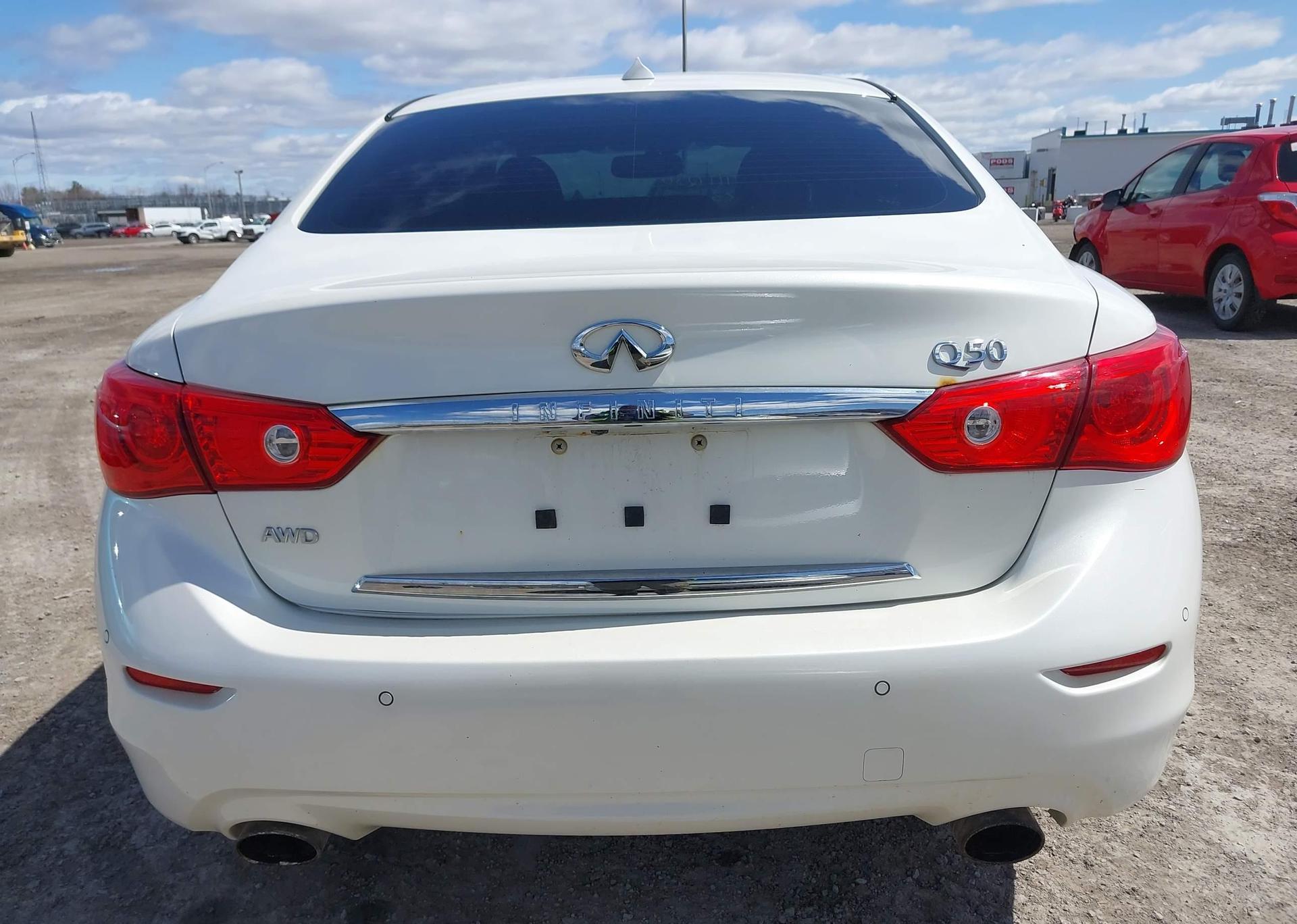 2016 INFINITI Q50