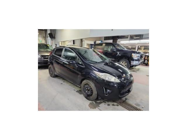2013 FORD FIESTA SE