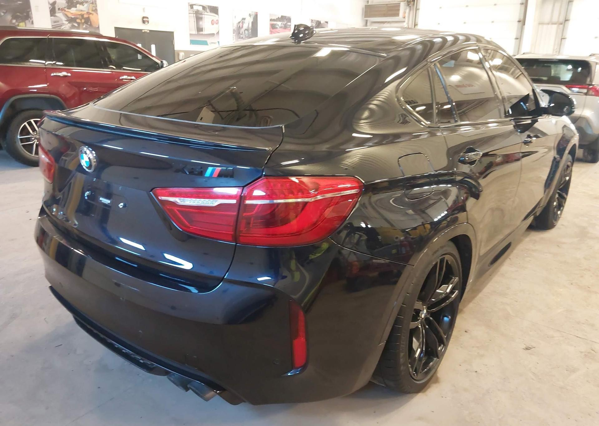2016 BMW X6 M
