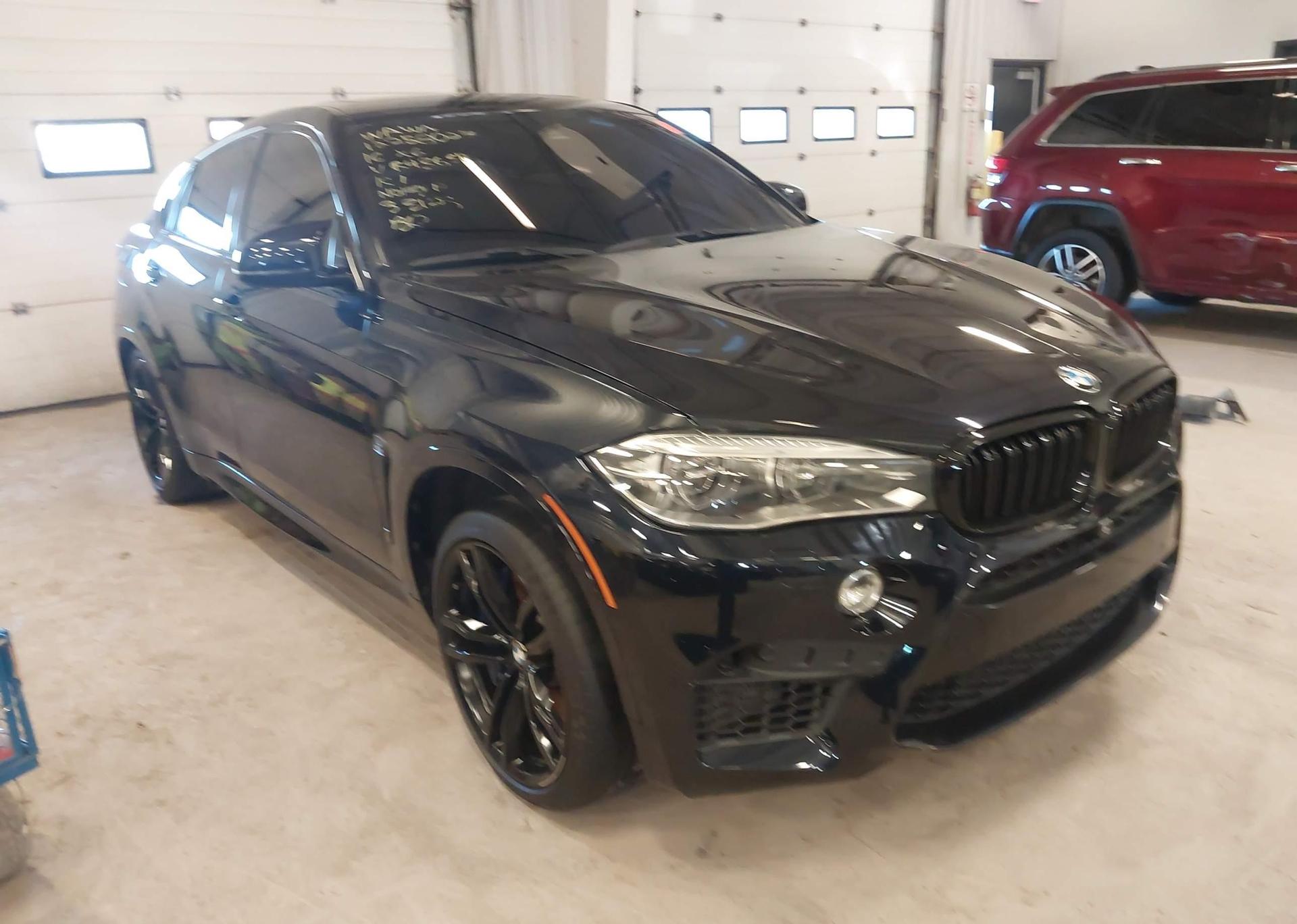 2016 BMW X6 M