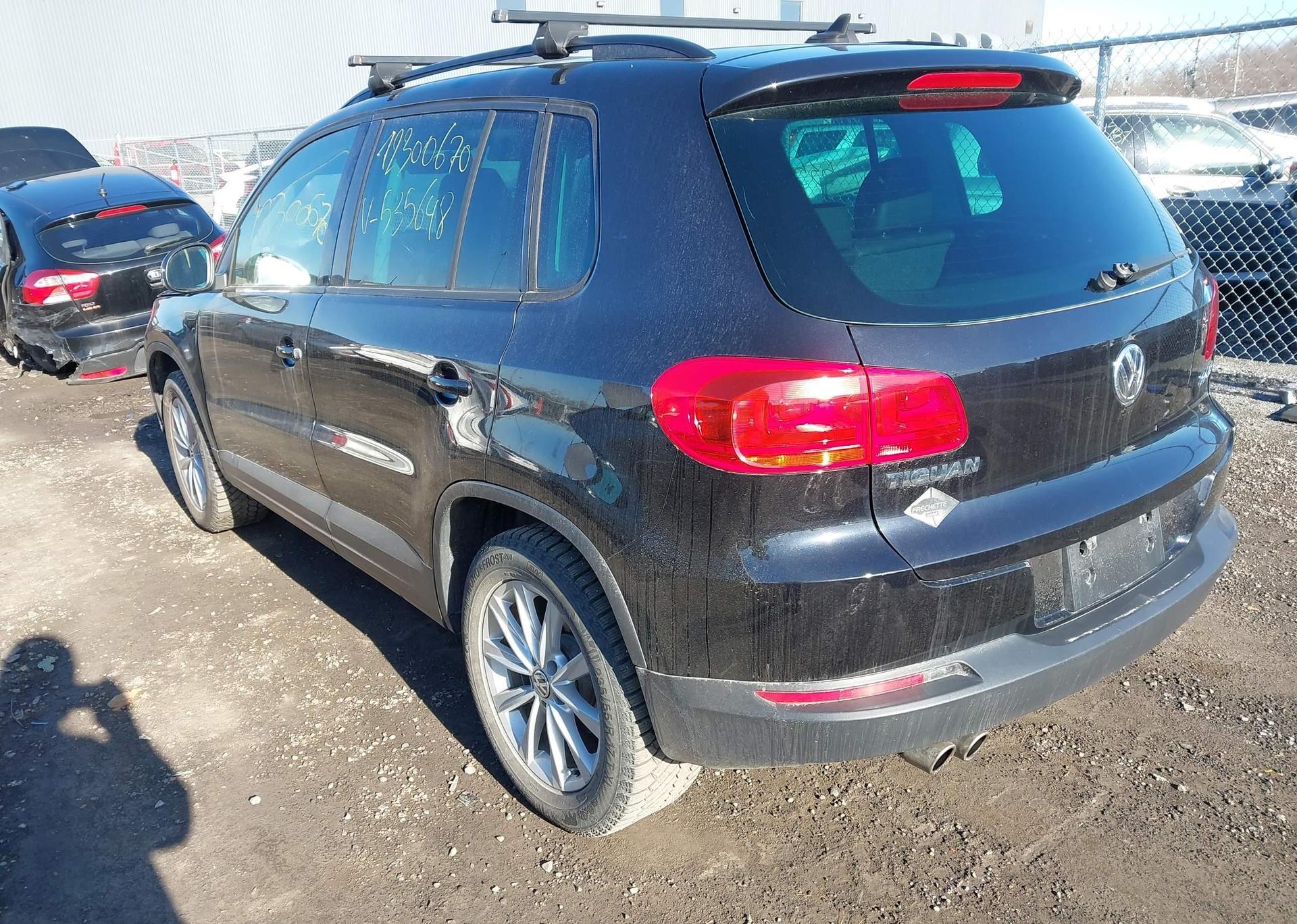 2012 VOLKSWAGEN TIGUAN